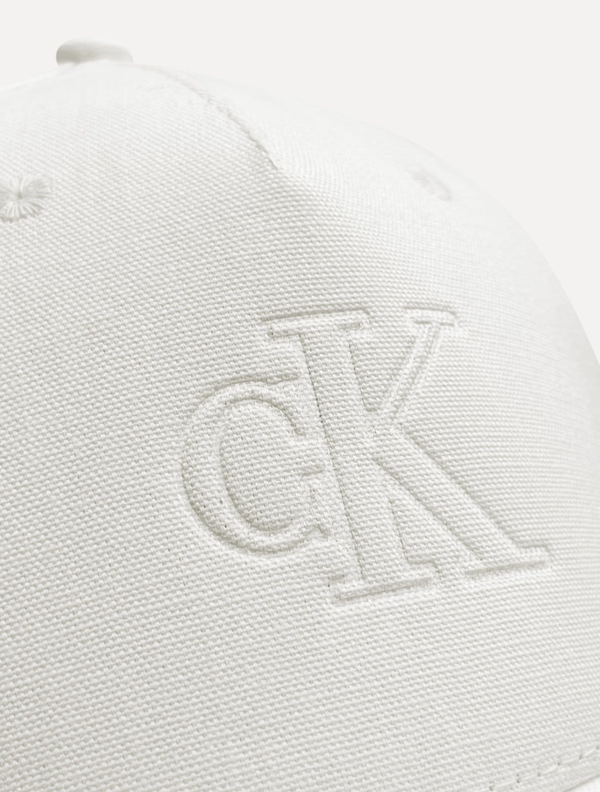 Vista 2 Boné Masculino 5 Gomos Embossed Calvin Klein Jeans Off White Calvin Klein off-white white