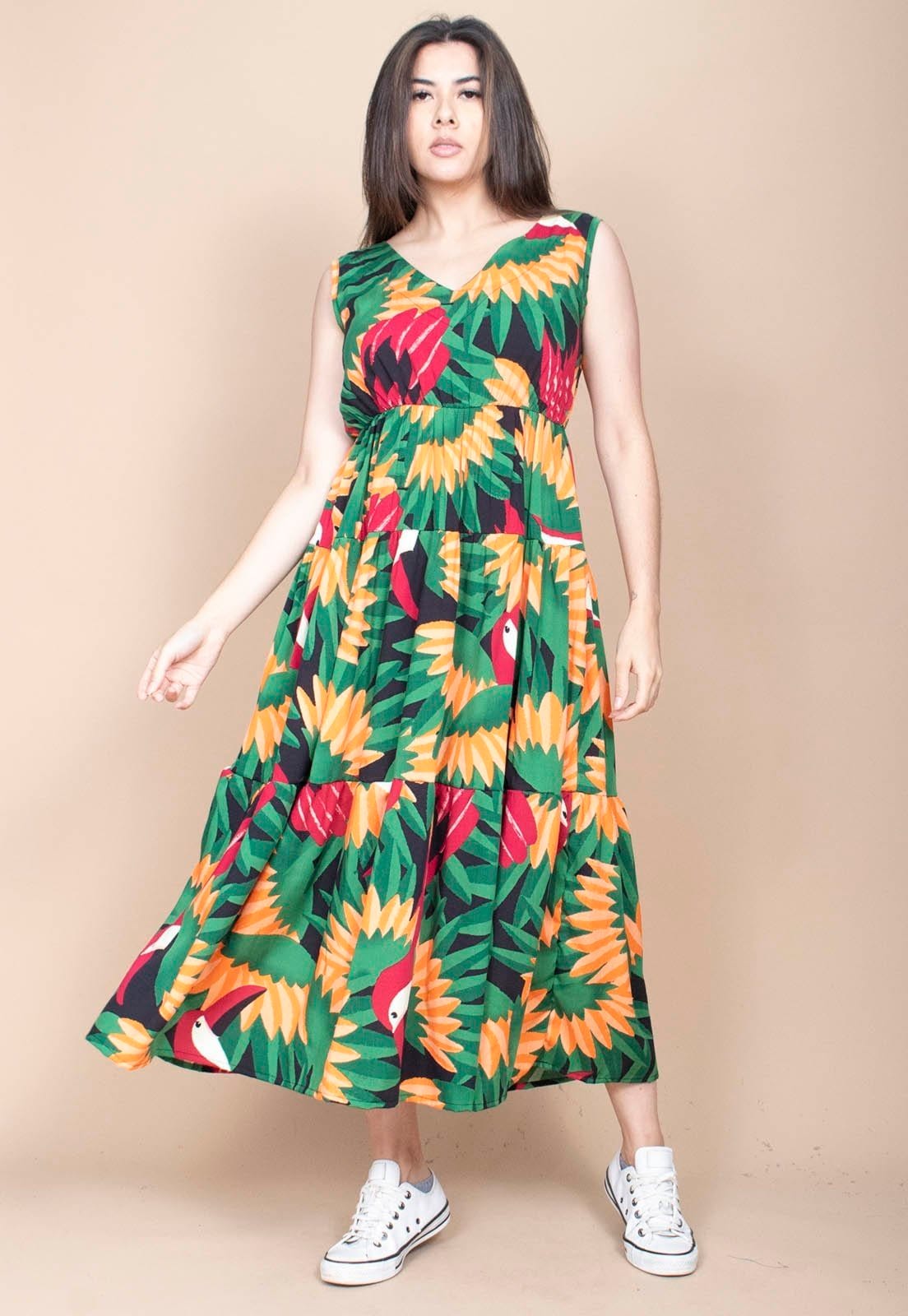 Vista 2 Vestido Cabanafree Regata Longo Peri Viscose Camadas Estampa Festas dos Tucanos Cabanafree estampado/laranja/preto/verde/vermelho