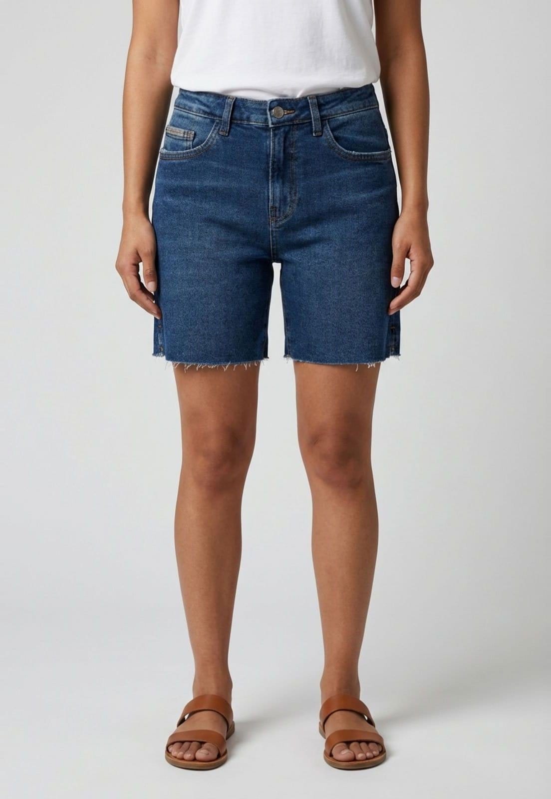 Bermuda Feminina Calvin Klein Jeans Barras a Fio