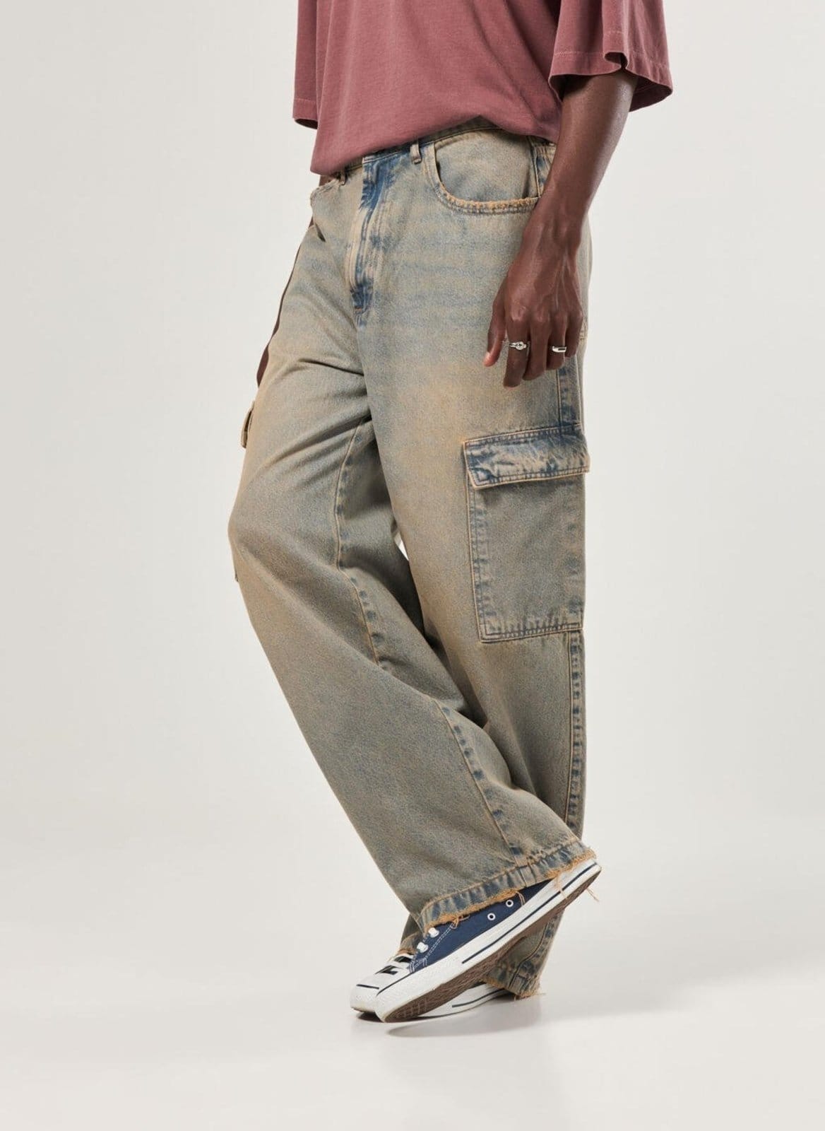 Vista 2 Calça Oversized Cargo Em Jeans Dirty Youcom azul