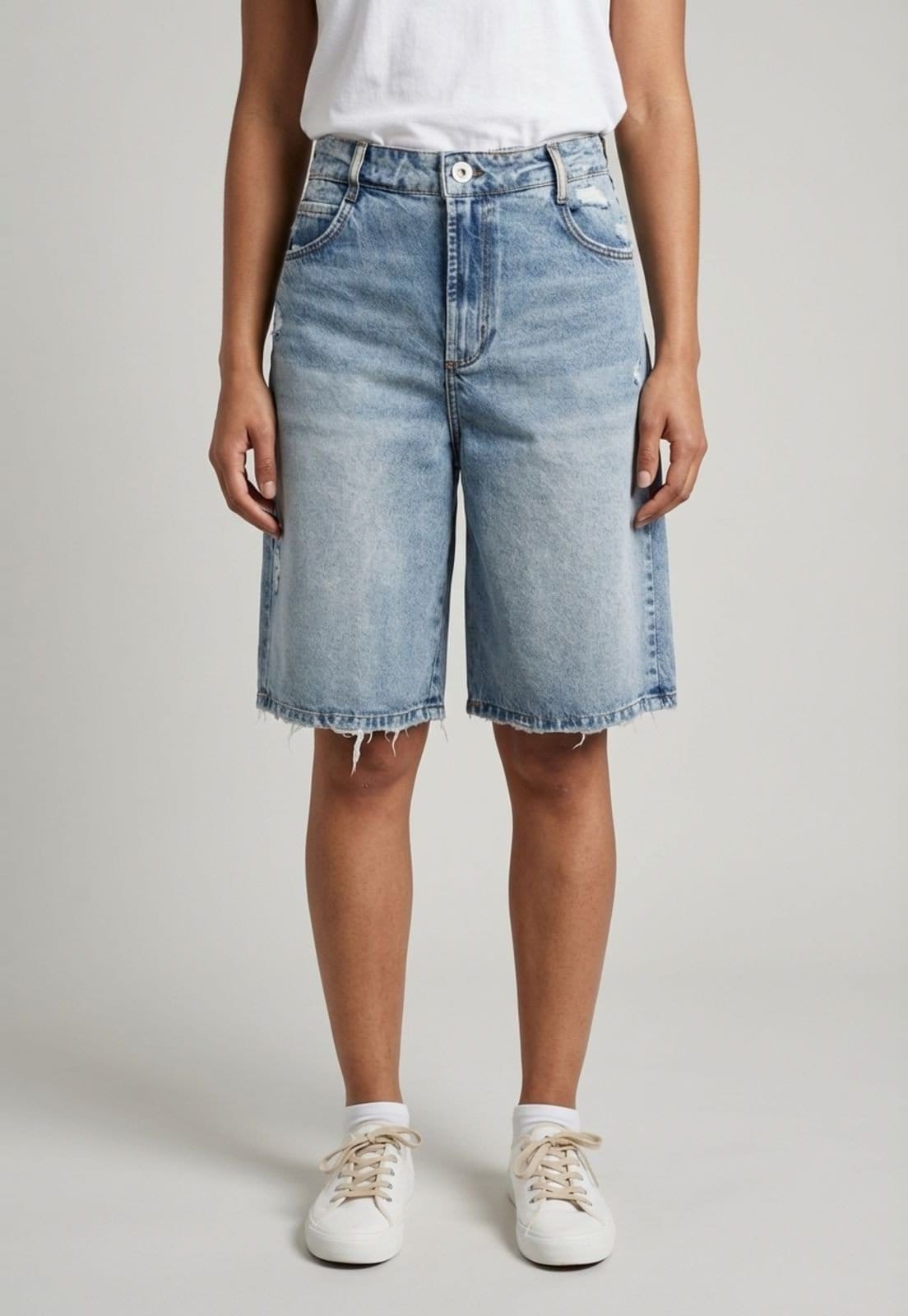 Vista principal Bermuda Feminina Colcci Jeans Reta Claro Colcci azul