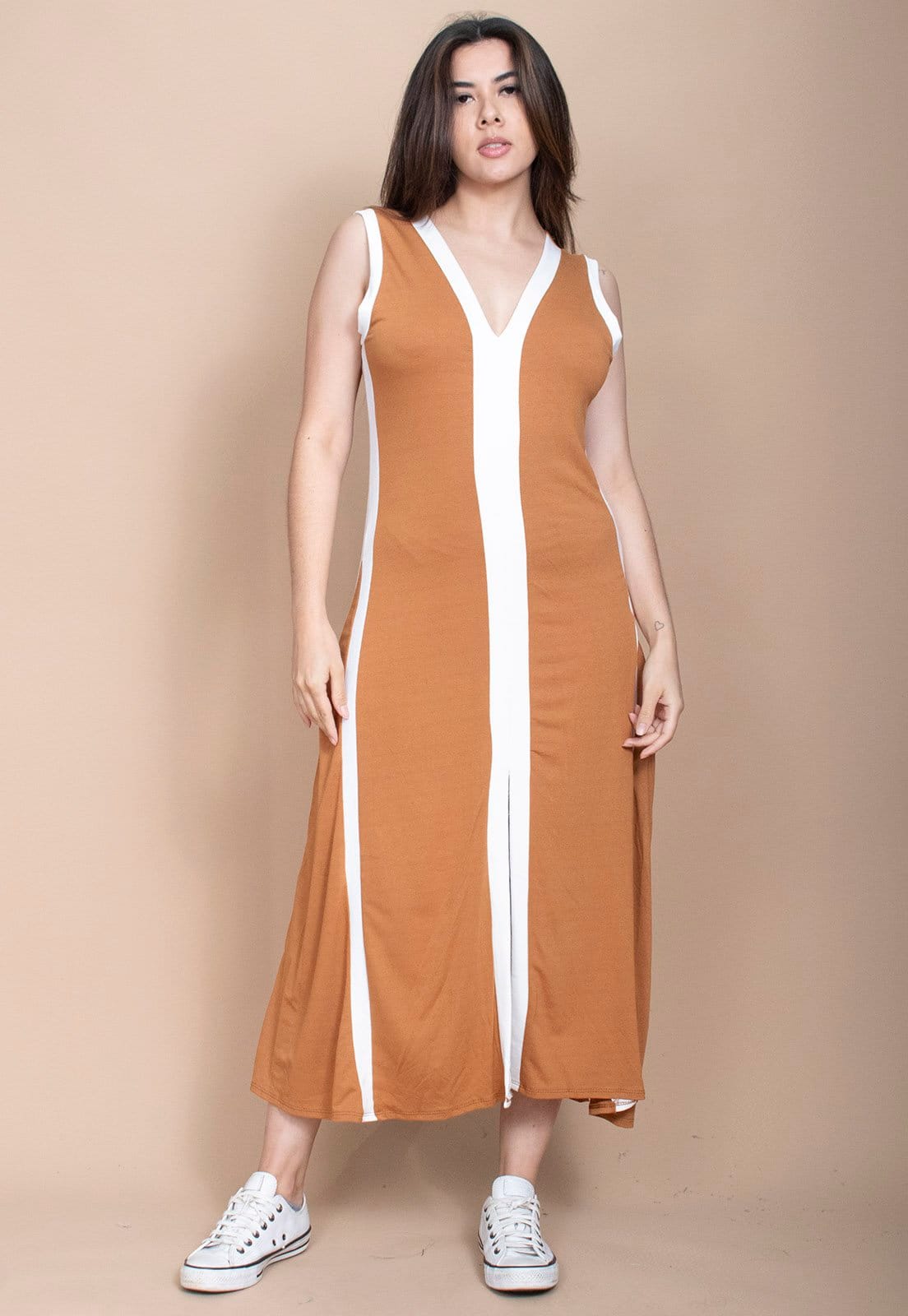 Vista principal Vestido Cabanafree Midi Fenda Frontal Color Block Laranja Cabanafree off-white