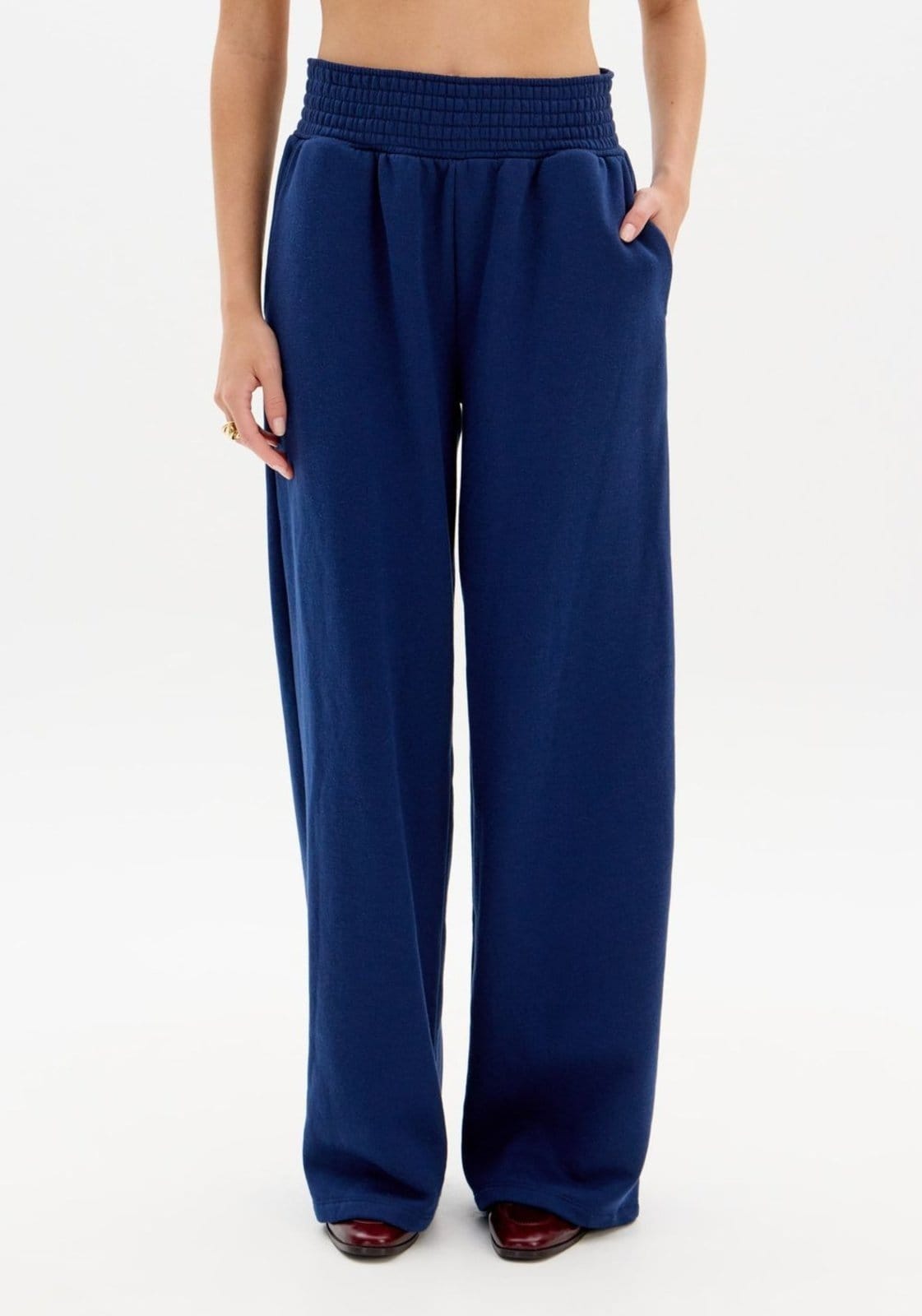 Vista 2 Calça Moletom Wide Leg Cintura Alta My Favorite Things azul