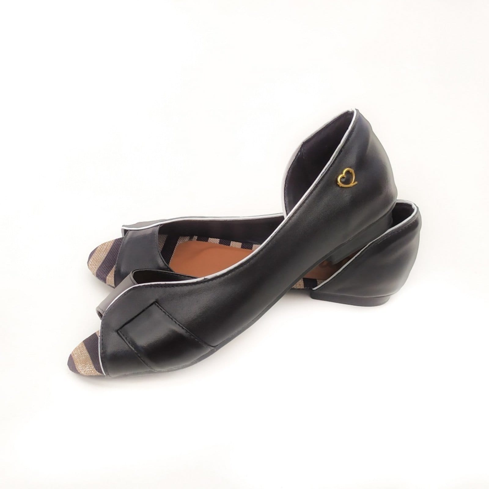 Vista 2 Sandália Rasteira Couro Amo Calçados Lily Preta Amo Calçados preto