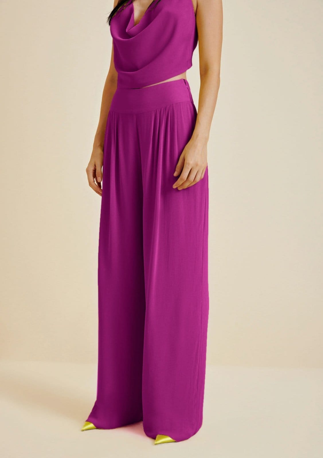 Vista principal Calça Morena Rosa Pantalona Cós Alto Com Pregas Roxo Morena Rosa roxo rosa