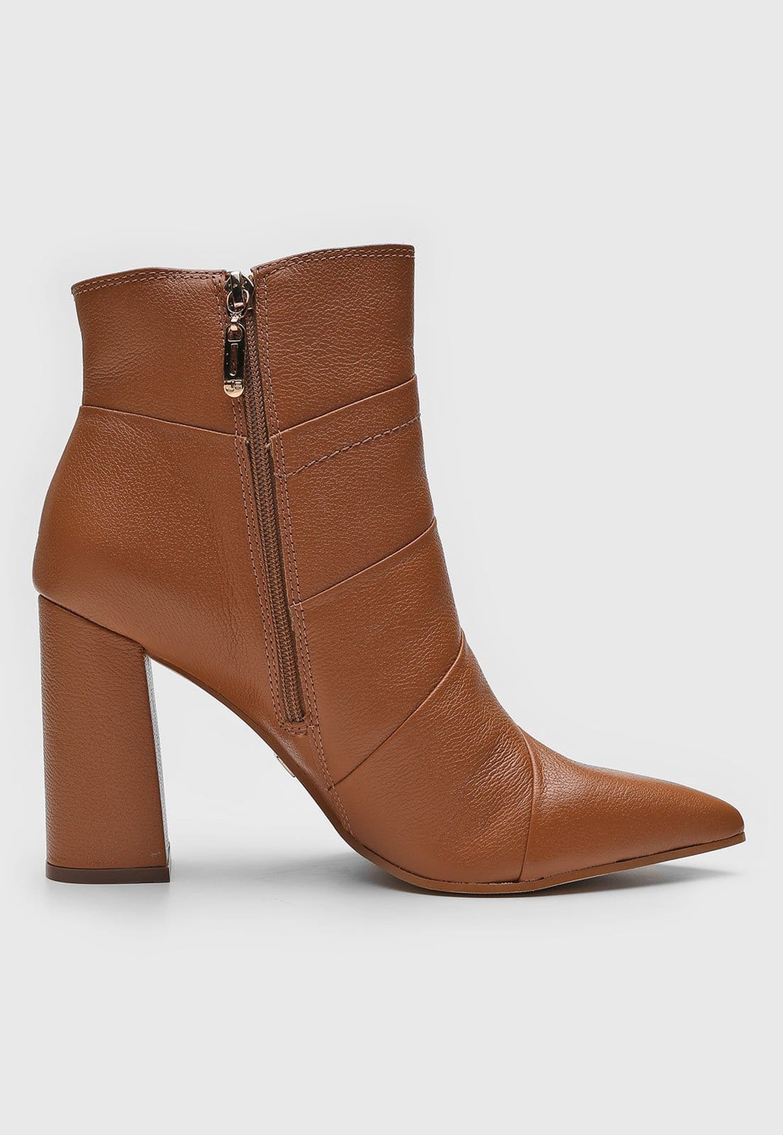 Vista 2 Bota Jorge Bischoff de Couro Cano Curto Jorge Bischoff caramelo