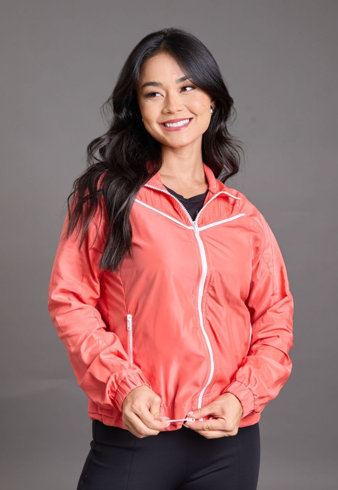 Jaqueta Corta Vento Feminina Lisa Color com Detalhe Dialogo Salmão