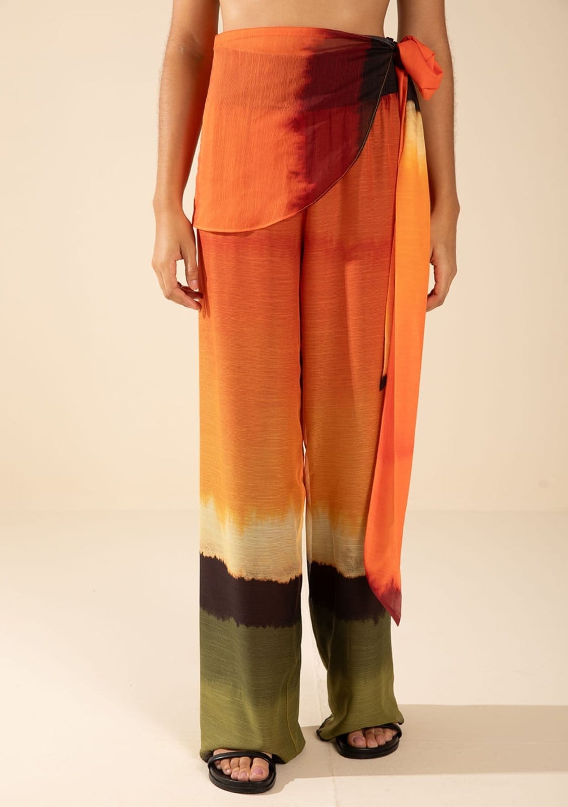 Vista 2 Calça Morena Rosa Pantalona Alta Bordô Morena Rosa bordô rosa