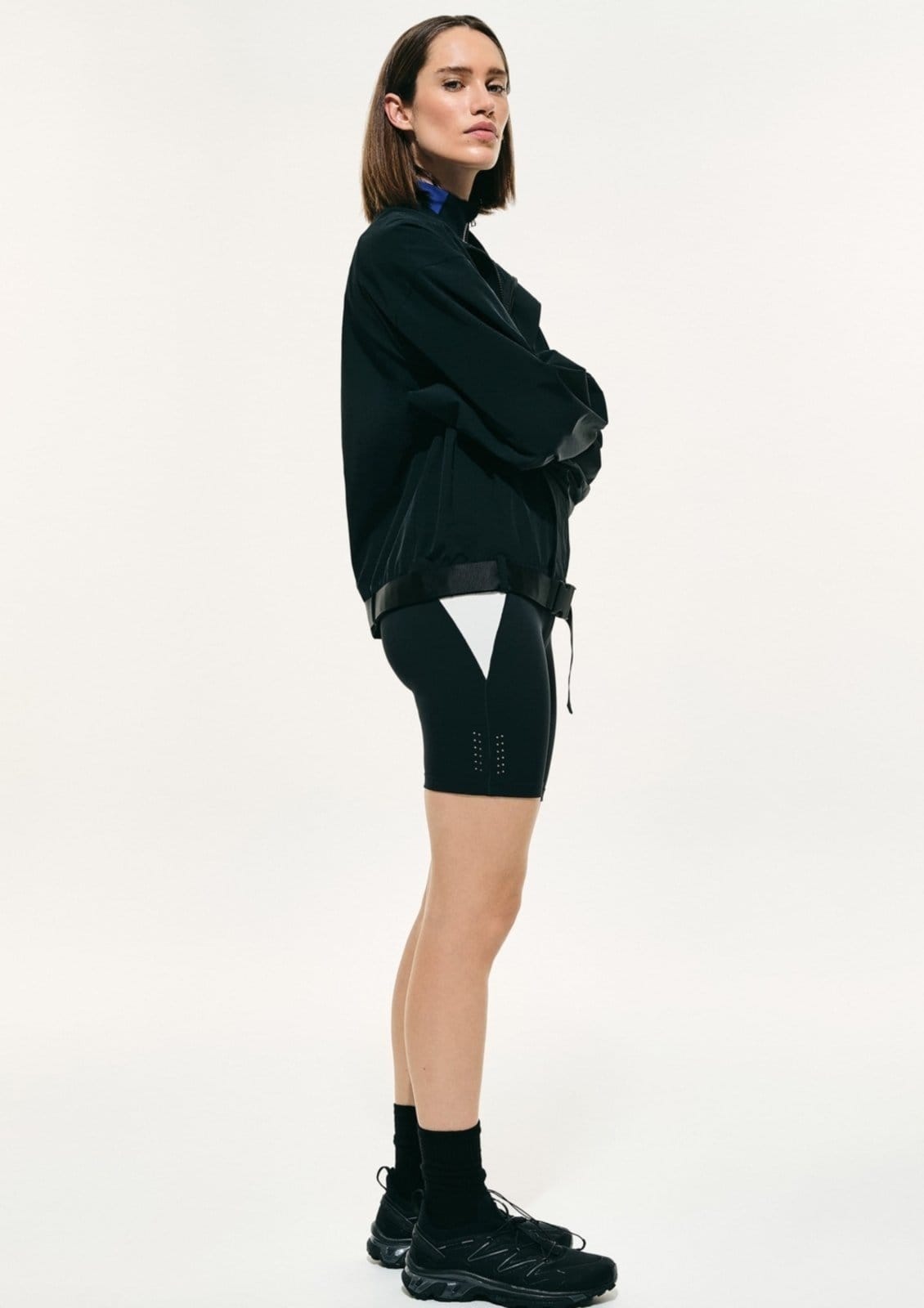 Vista 2 Bermuda Biker Feminina Recortes Hering Sports + FRNC HERING SPORTS preto