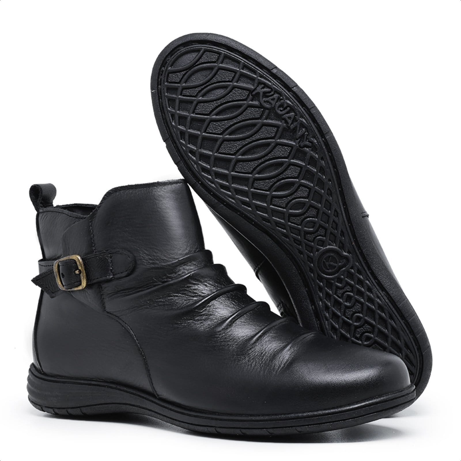 Vista 2 Bota Feminina, Kauany Calçados, Sola Rasteira Cano Baixo de Couro Ref.0657 Mister Couros preto