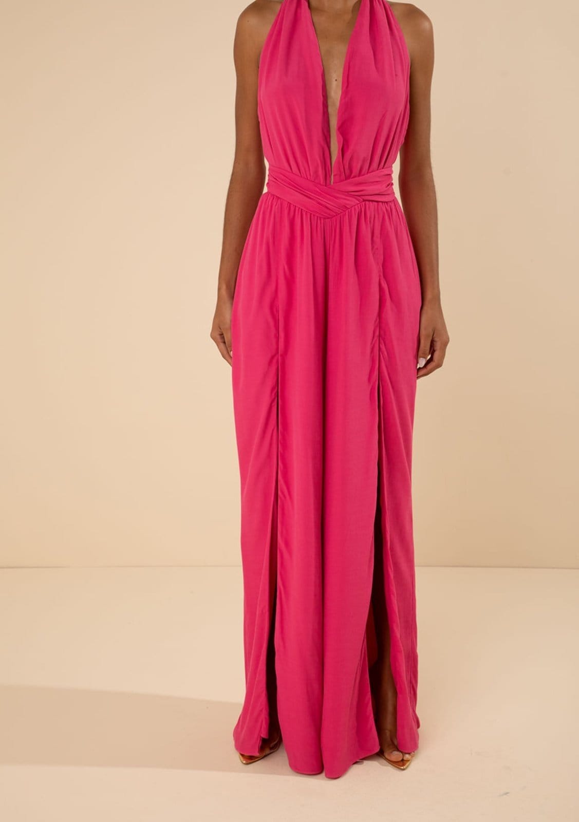 Vista 2 Macacão Morena Solto Decote V Manga Longa Longo Morena Rosa rosa