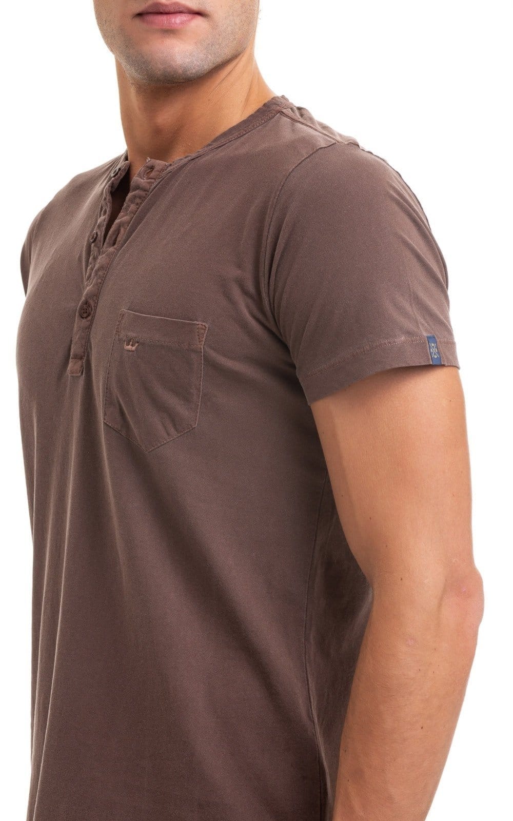 Vista 2 Camiseta Henley Aburguesia Slim Fit Café Alfaiataria Burguesia marrom
