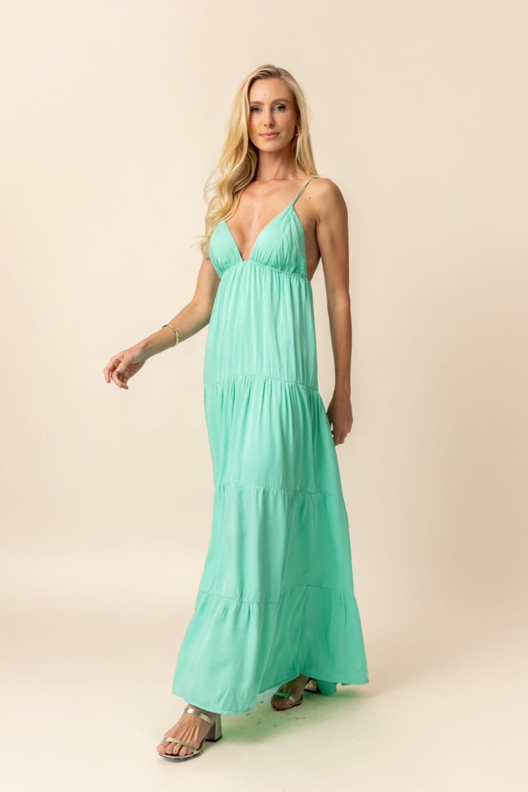 Vista 2 Vestido Noronha Menta VIC BRAND verde