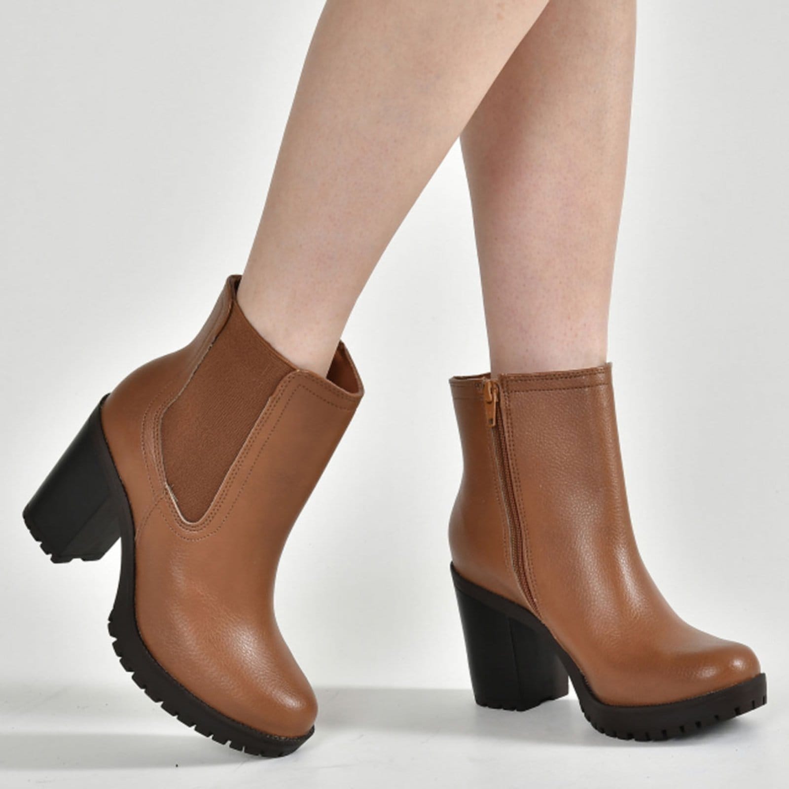 Vista 2 Bota Feminina Salto Bloco Caramelo Via Marte 014 VIA MARTE marrom