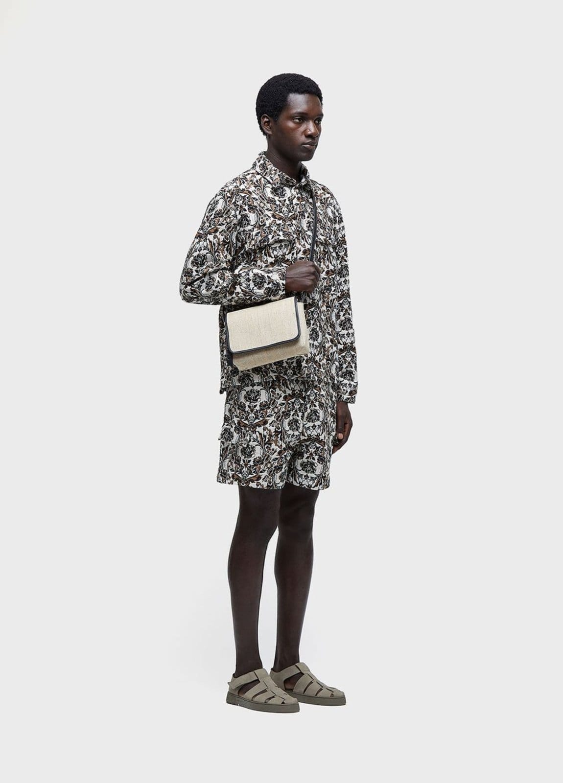 Vista 2 Bermuda jacquard rose Osklen preto rose