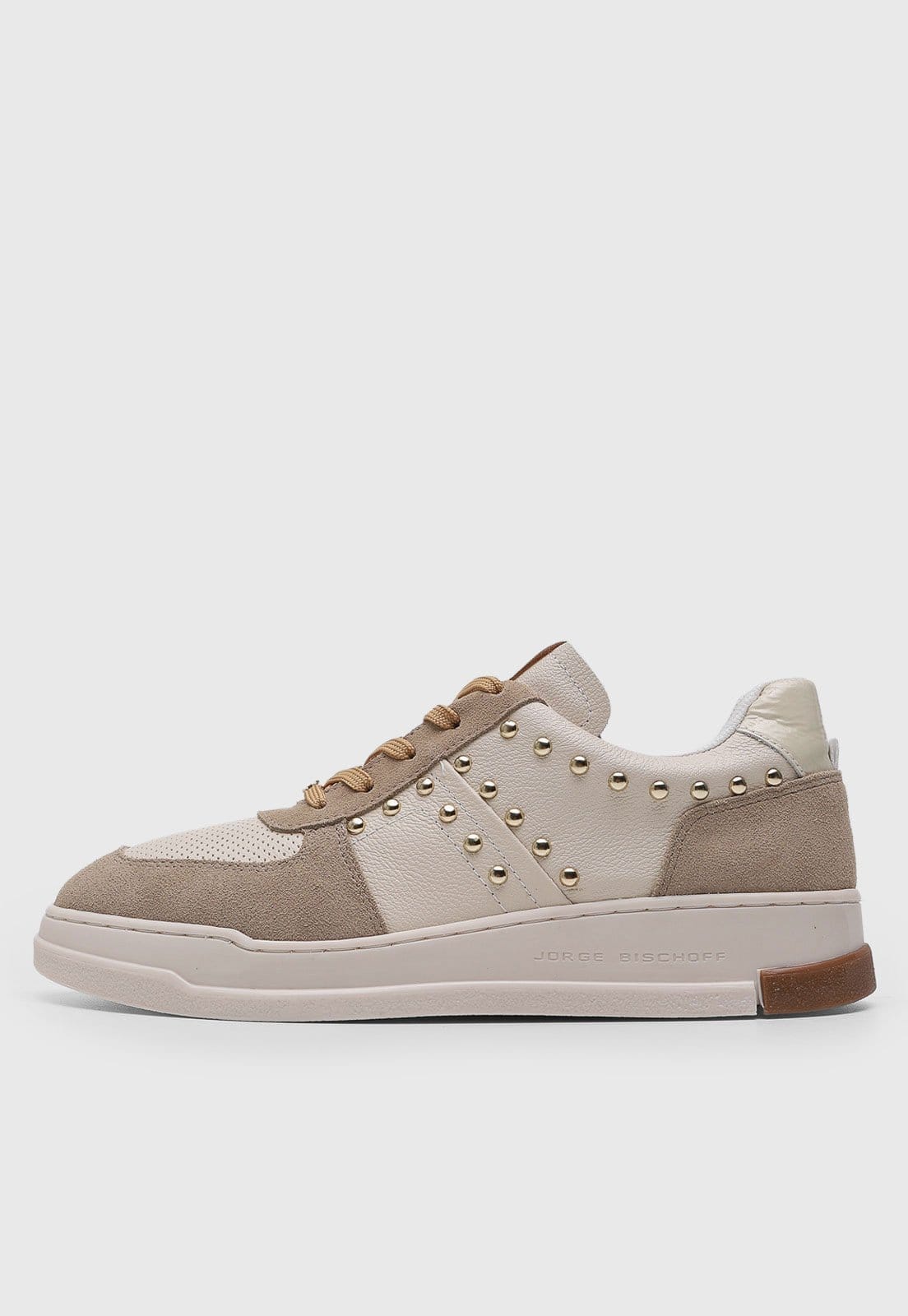 Vista principal Tênis Feminino Jorge Bischoff Detalhe Tachas Jorge Bischoff bege