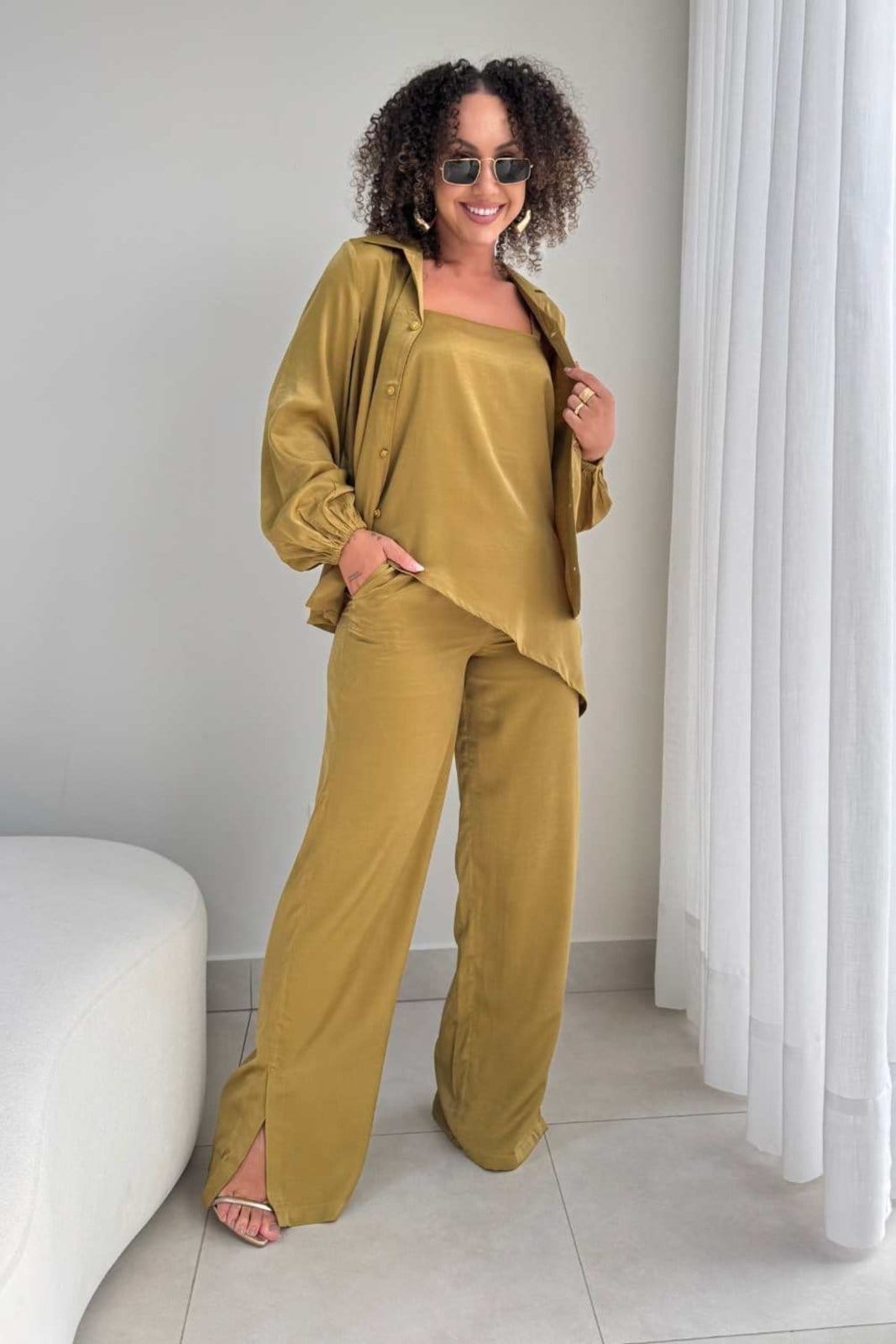 Vista principal Calça Vanibele Acetinada Oliva Vanibele amarelo