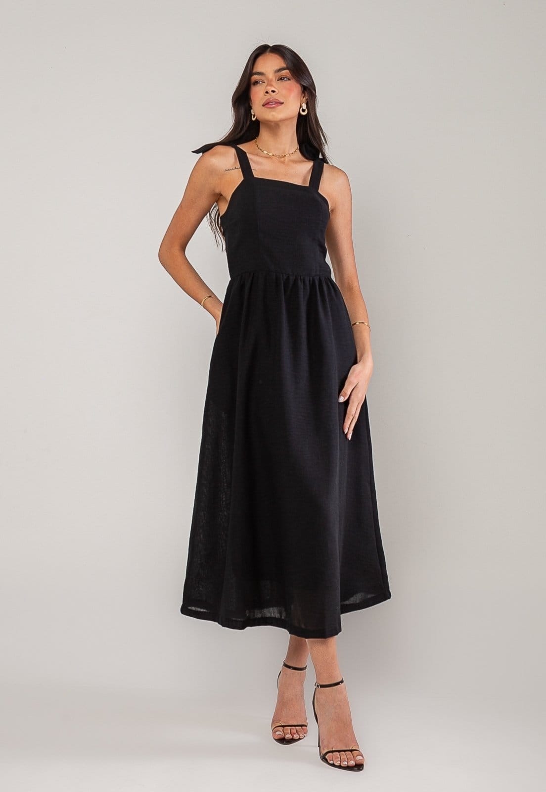 Vestido Alfaiataria Midi Com Alças Largas e Amarração Salvatore