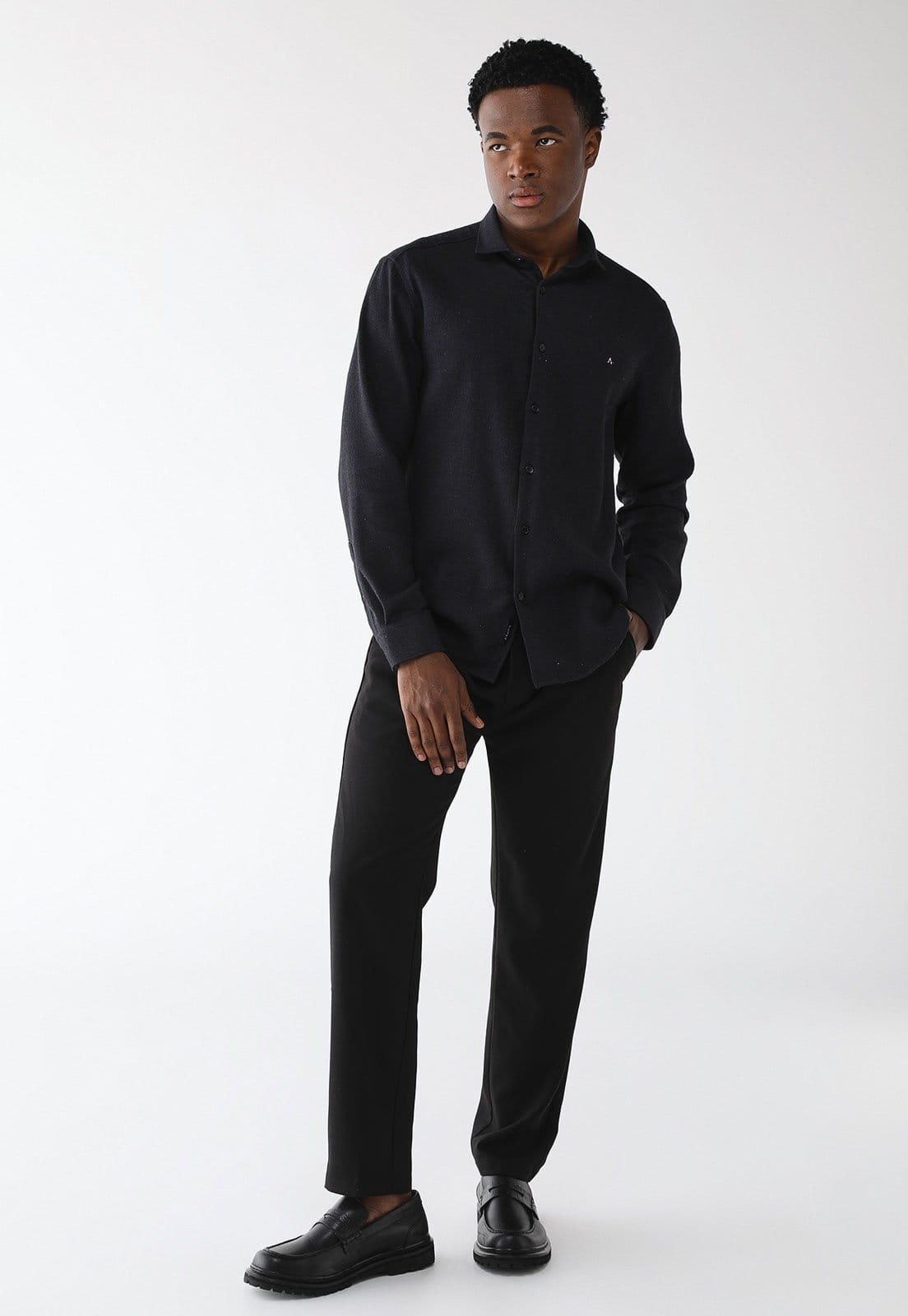 Vista 2 Camisa Aramis Reta Logo Preta Aramis preto