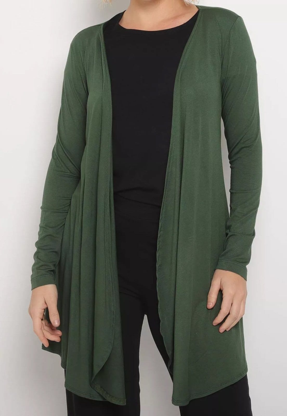 Vista principal Ponche Maria Paes Militar Maria Paes verde