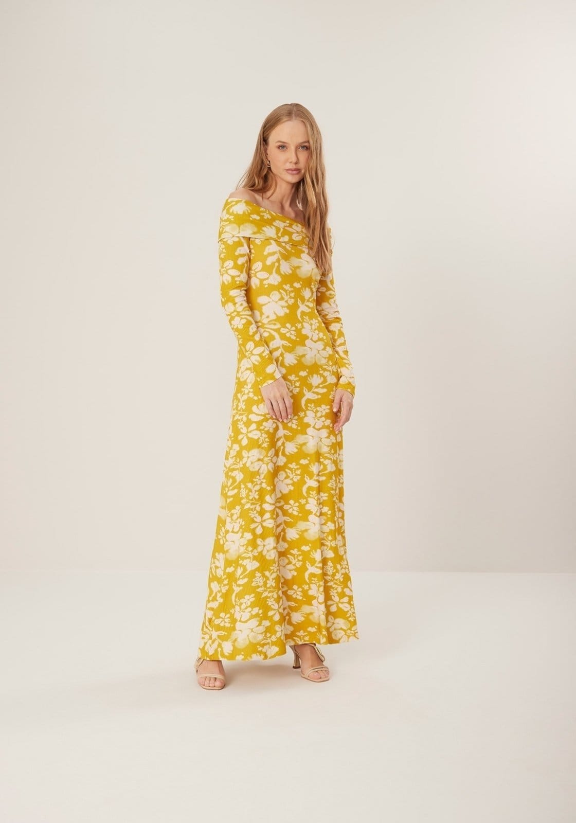 Vestido Lez a Lez Longo Ombro A Ombro Estampado Em Malha Canelada