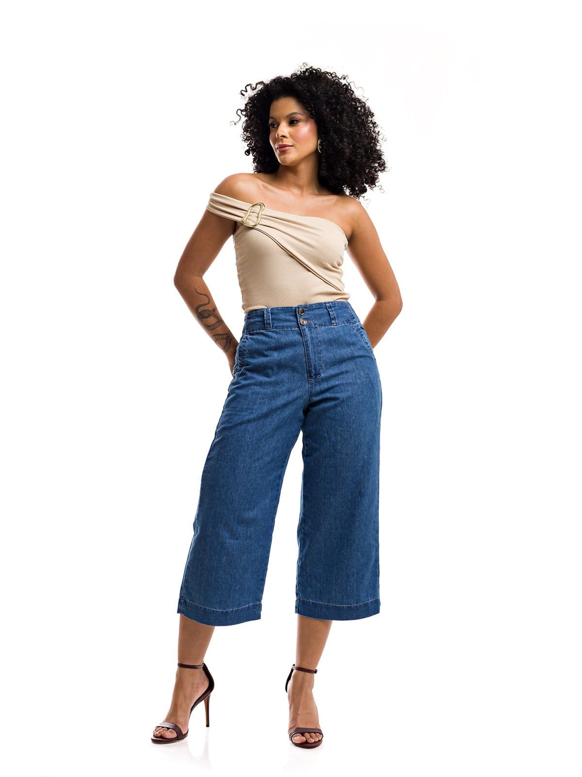 Vista 2 Bermuda Calça Pantacourt Restrito Jeans Premium Social Médio Restrito Jeans azul