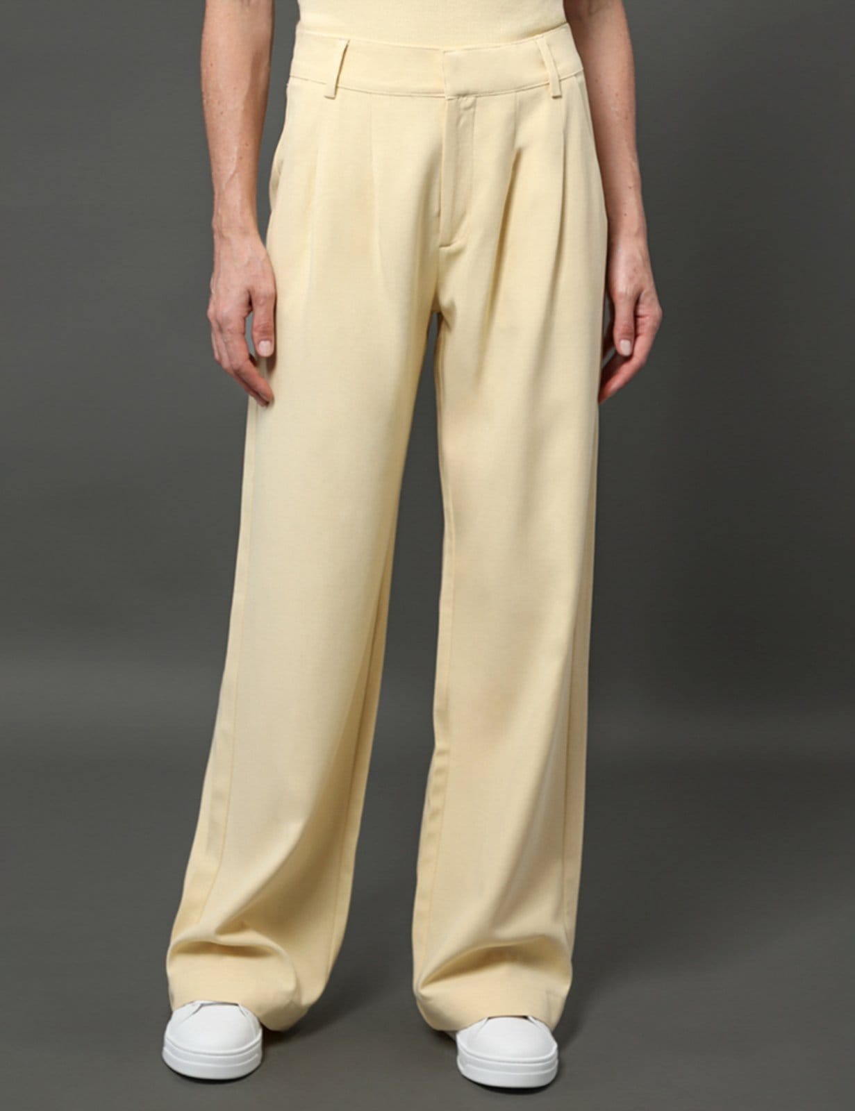 Calça Feminina Pantalona Linho Misto Calvin Klein Manteiga