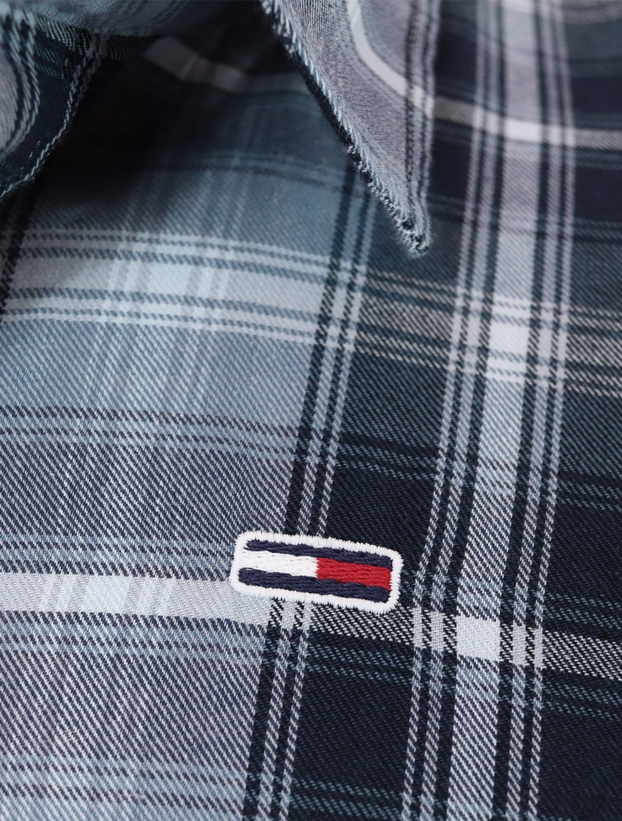 Vista 2 Camisa Tommy Jeans Masculina Regular Poplin Xadrez Check Tommy Jeans azul