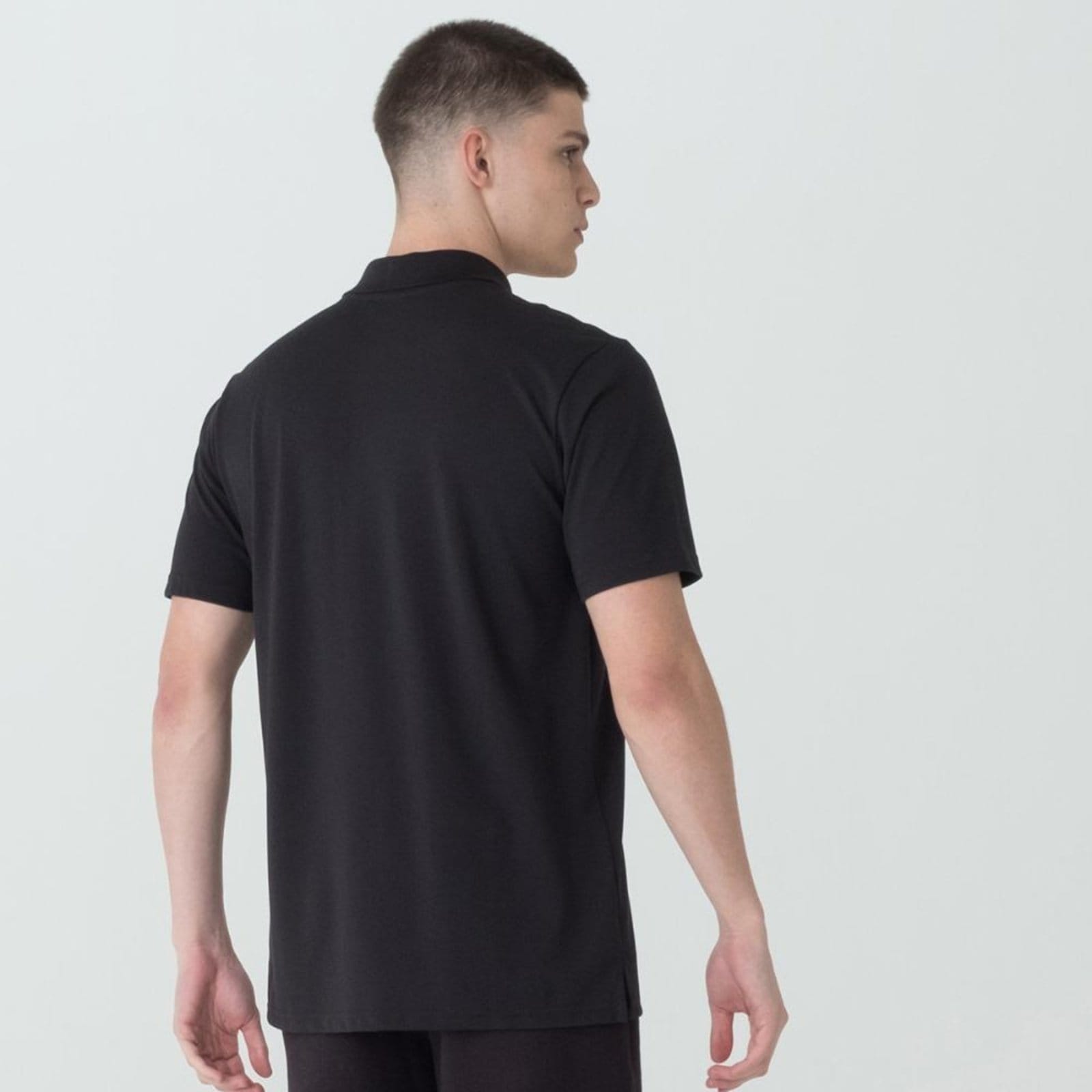 Vista 2 ólo Fila Basic Letter Masculina Fila incolor