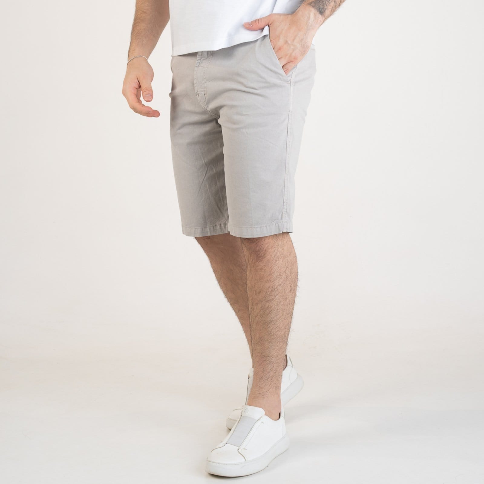 Vista 2 Bermuda Ellus Color Khaki Ellus cáqui khaki