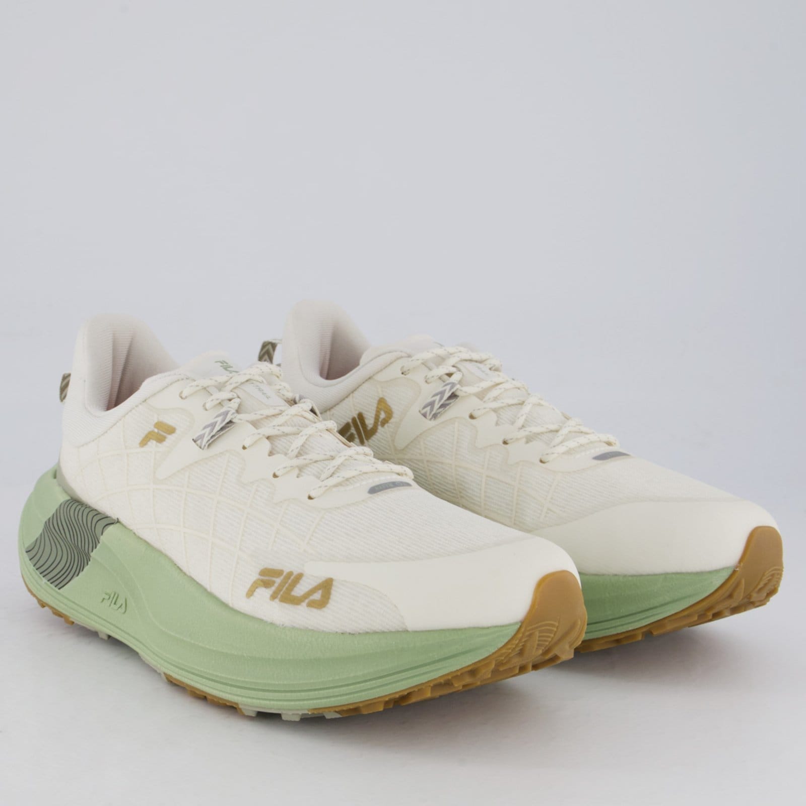Vista 2 Tênis Fila Racer Skytrail Bege e Verde Fila bege verde