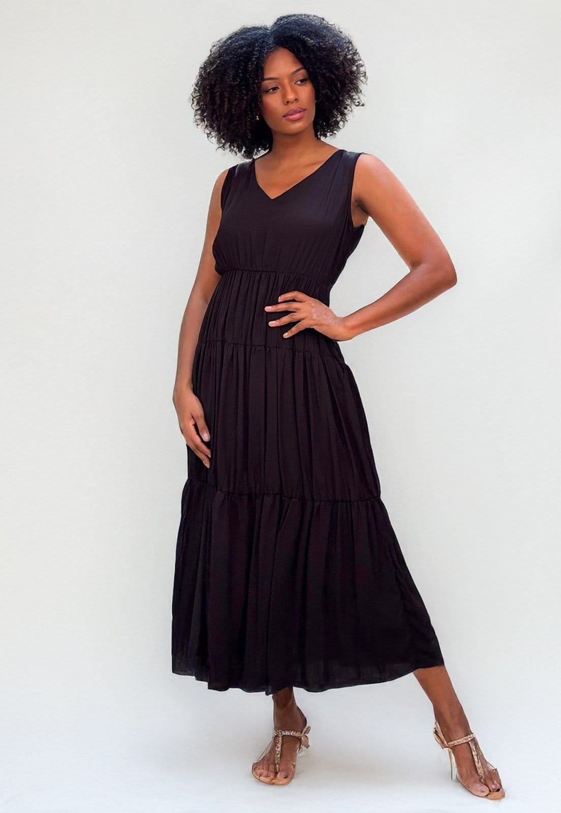 Vista principal Vestido Amazonia Vital Regata Longo Plano Camadas Amazonia Vital preto