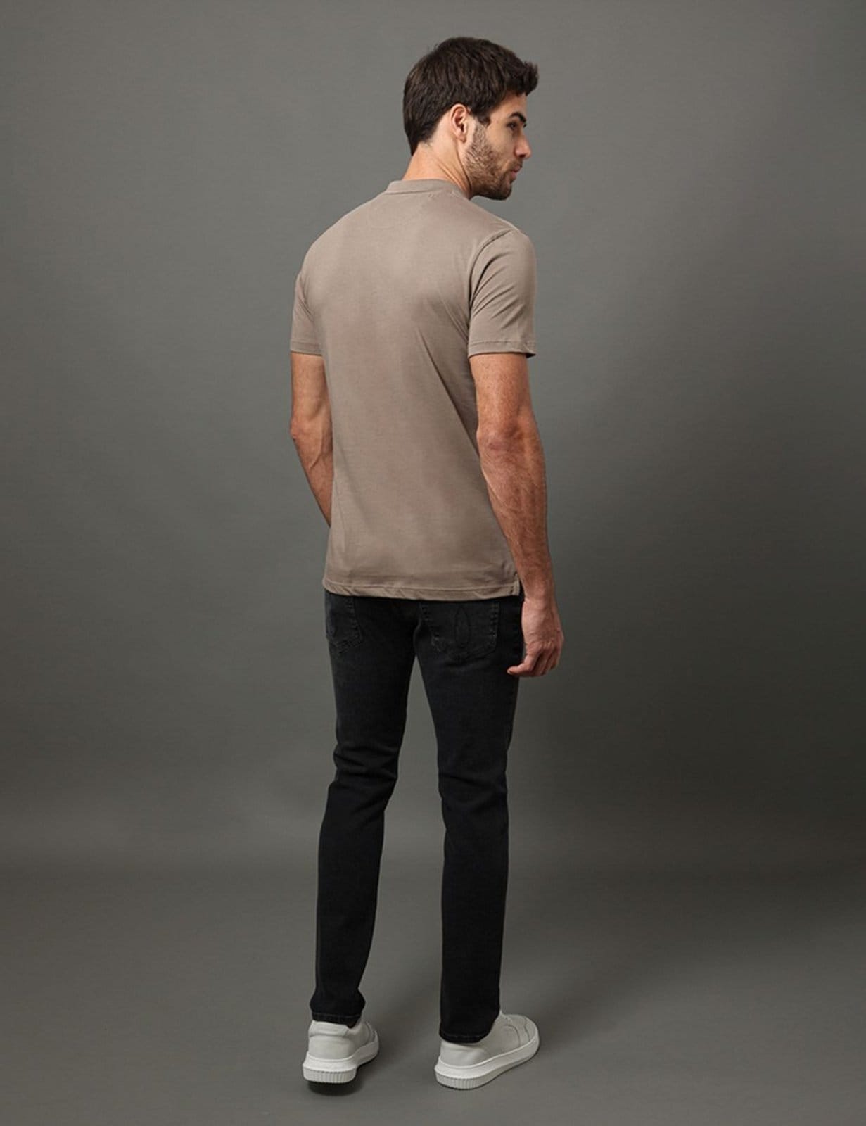 Vista 2 Polo Masculina Slim Pima Calvin Klein Jeans - Caqui Medio Calvin Klein Jeans cáqui caqui