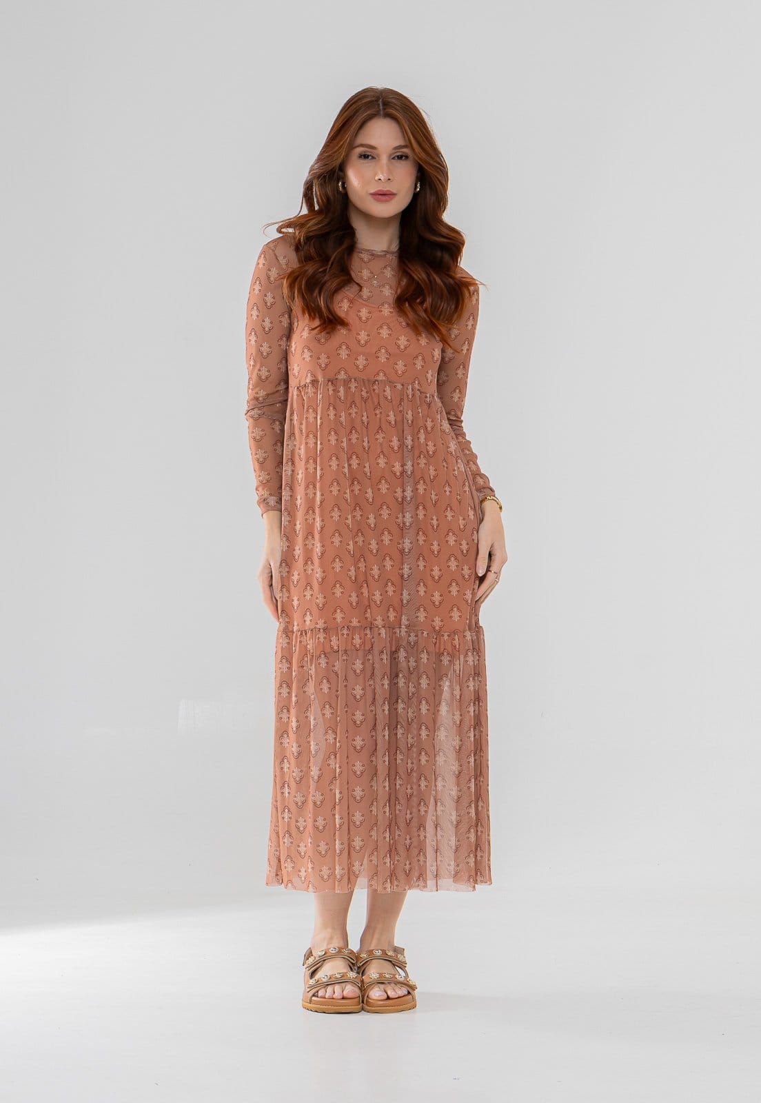 Vista principal Vestido Aura Carolina Tule Arabesco Aura marrom