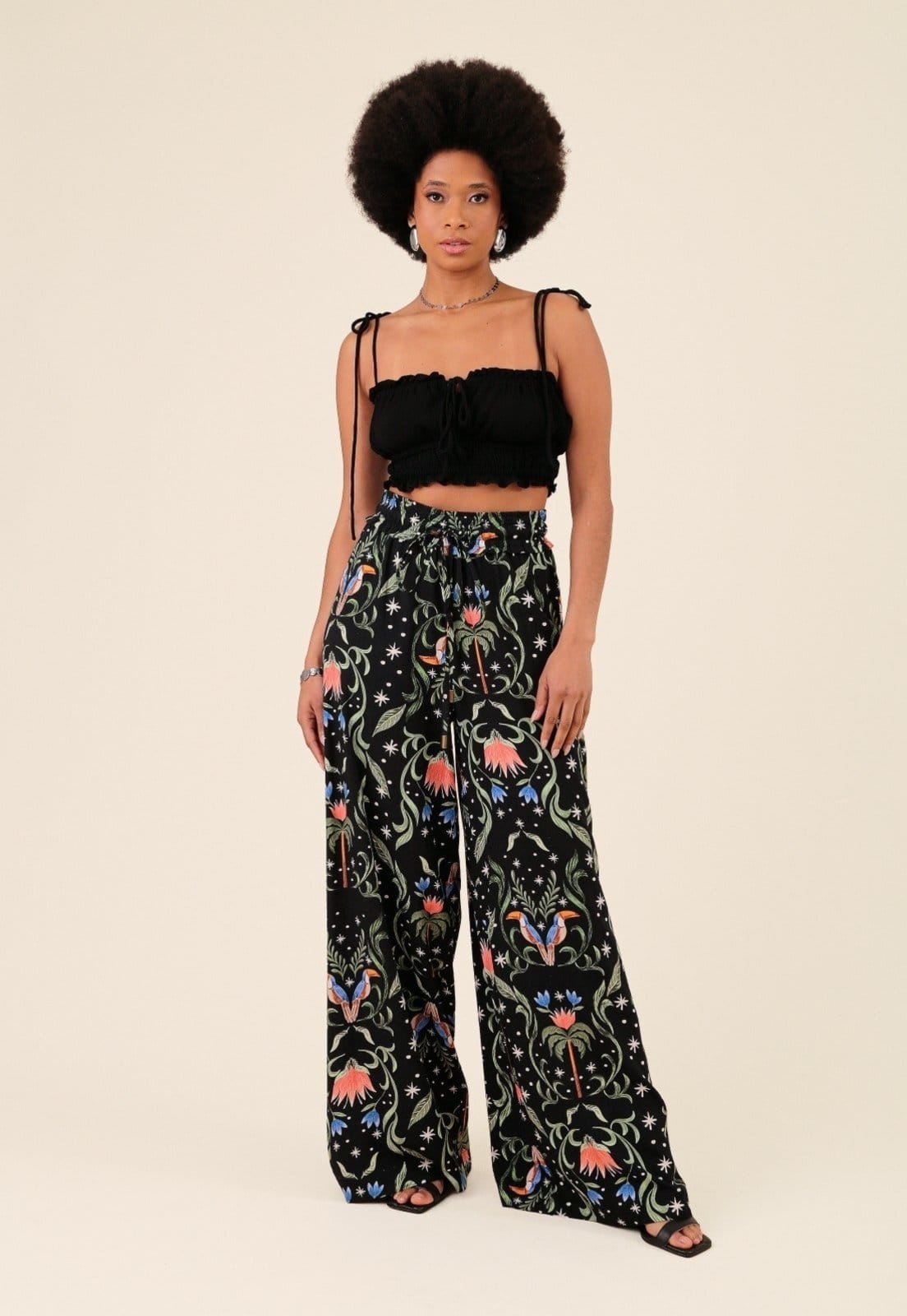 Vista principal Calça Pantalona Pop Me Em Viscose Estampada Tucano Tropical Pop Me preto