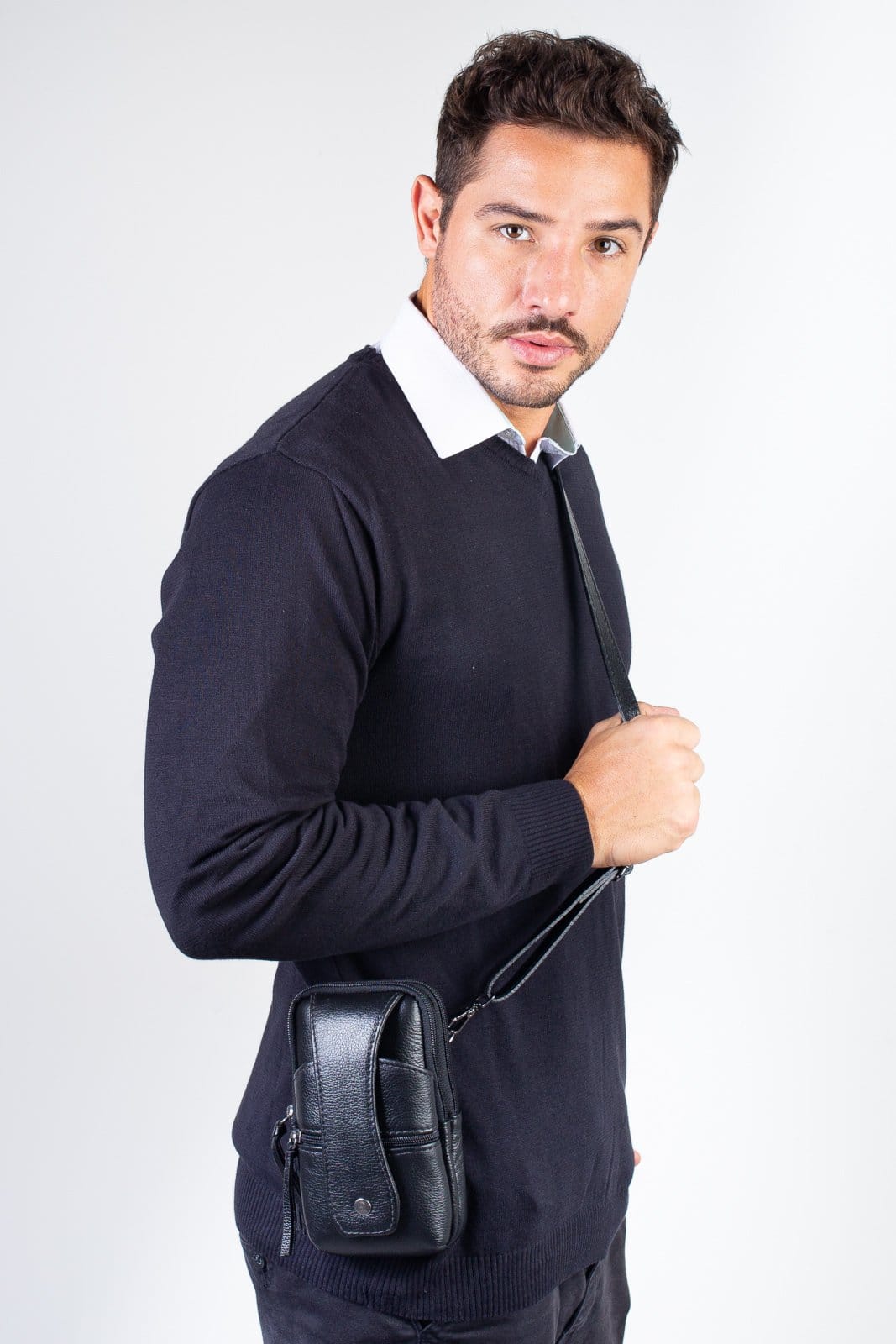 Vista principal Shoulder bag 2 em 1 de couro Vinni Vira Vento preto