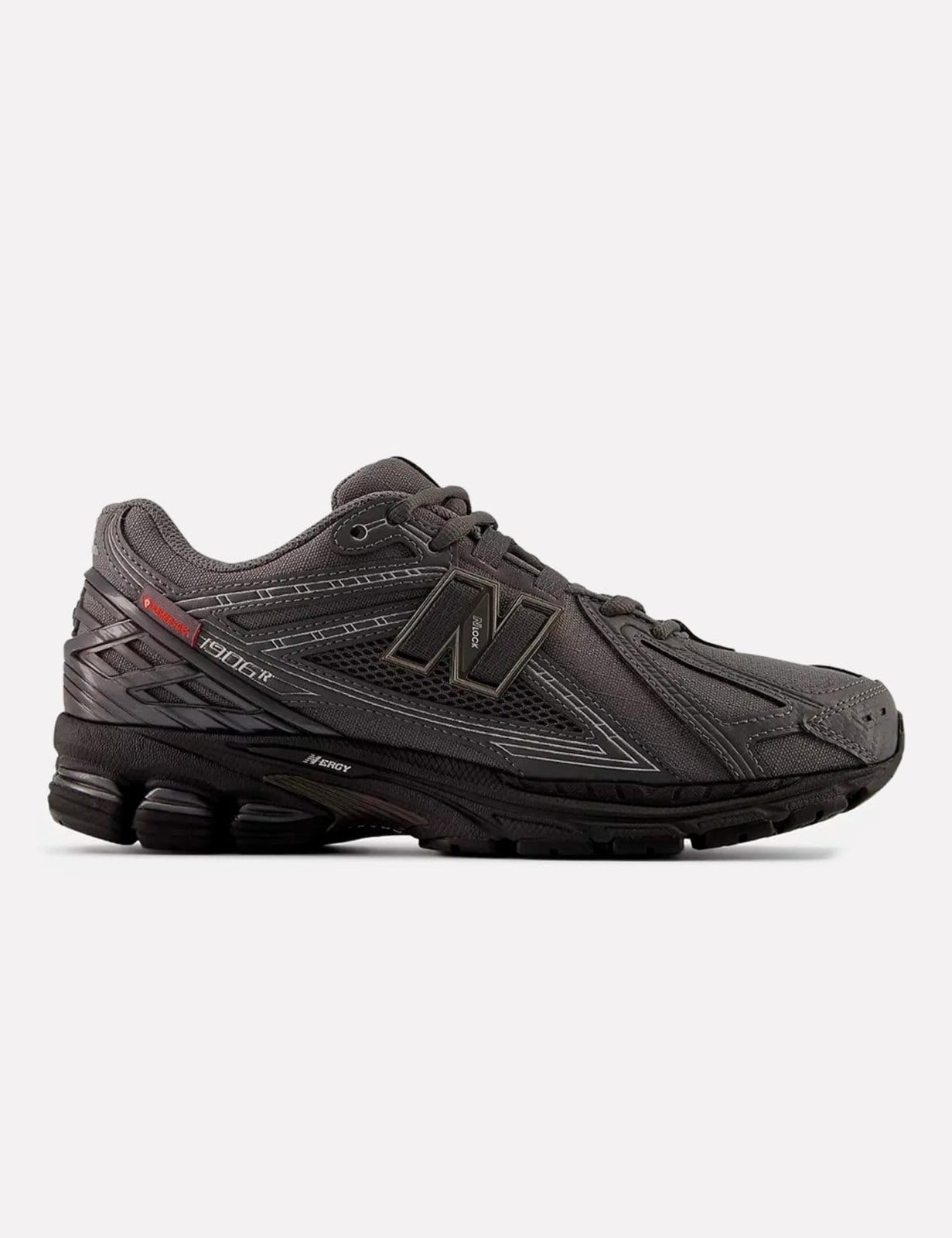 Tênis New Balance 1906