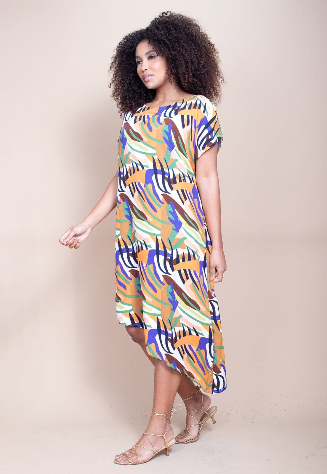 Vestido Cabanafree Midi Plano Estampa Cores Vibrantes