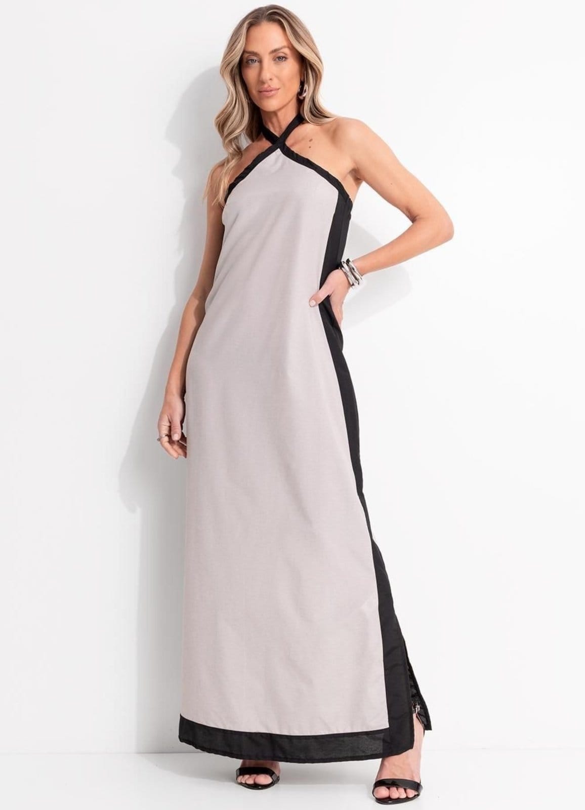 Vista principal Vestido Em Tricoline Ecológica Claro Quintess cinza