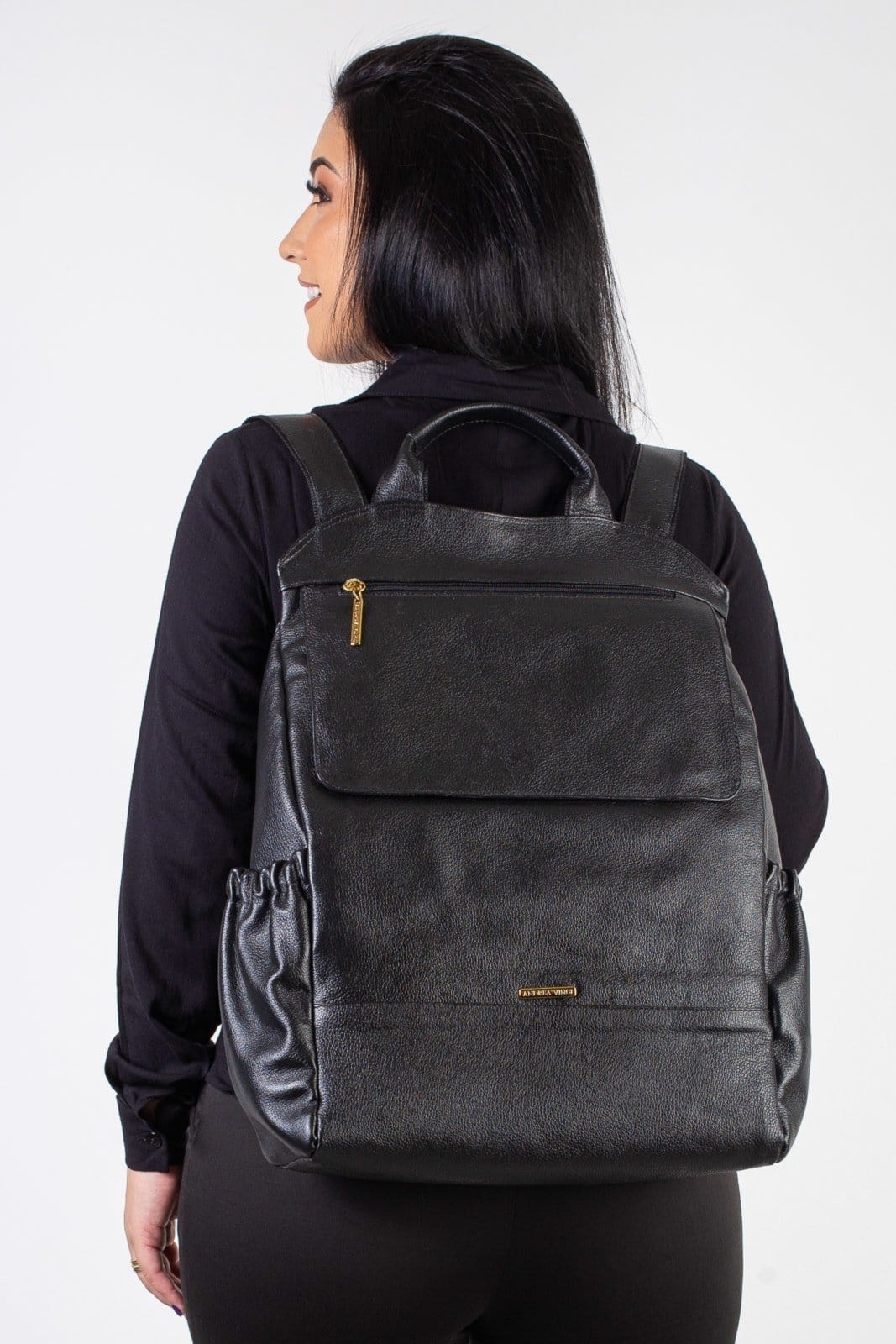 Mochila antifurto grande de couro liso Suzana