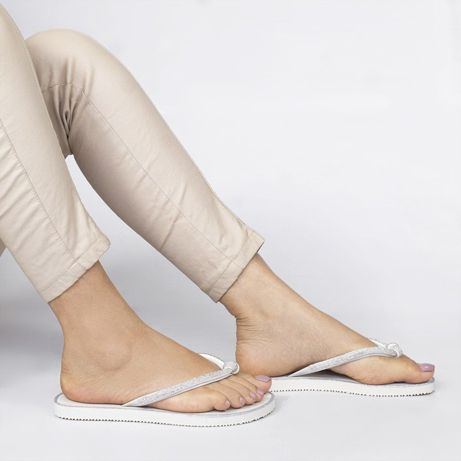 Vista 2 Chinelo Zatta De Dedo Micaela Off White ZATTA branco white