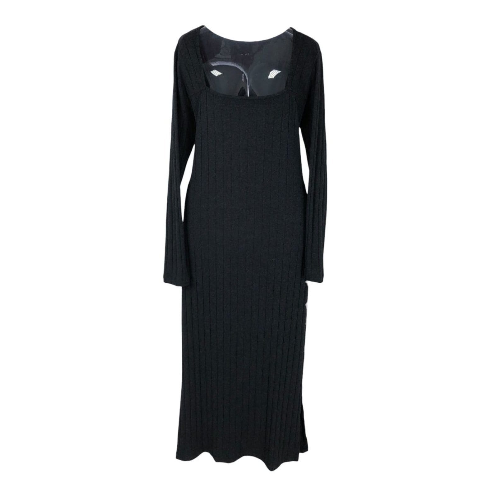 Vista principal Vestido Canelado Midi Manga Longa Triton Triton preto