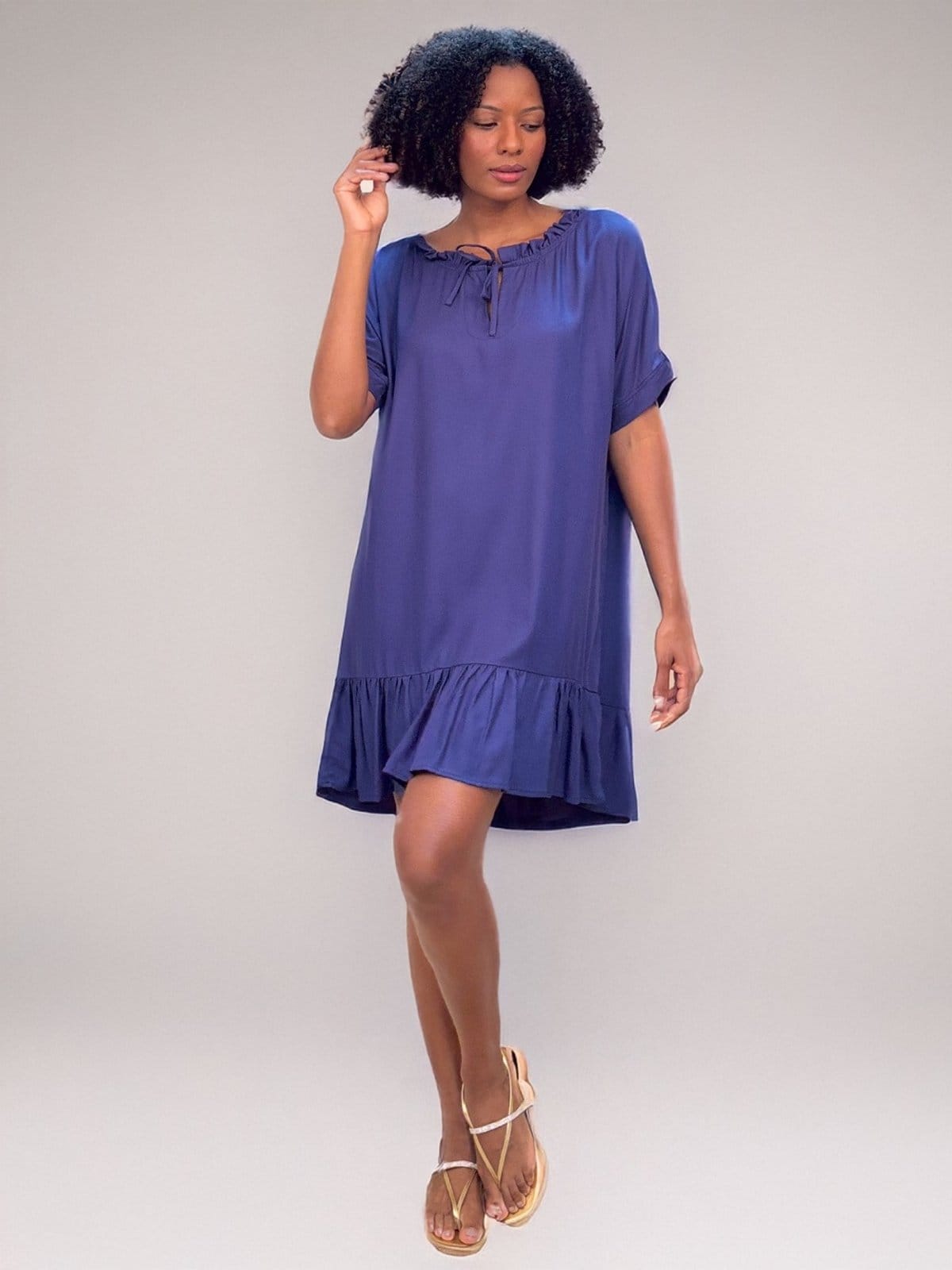 Vista 2 Vestido curto amplo gola princesa Marinho Amazonia Vital azul