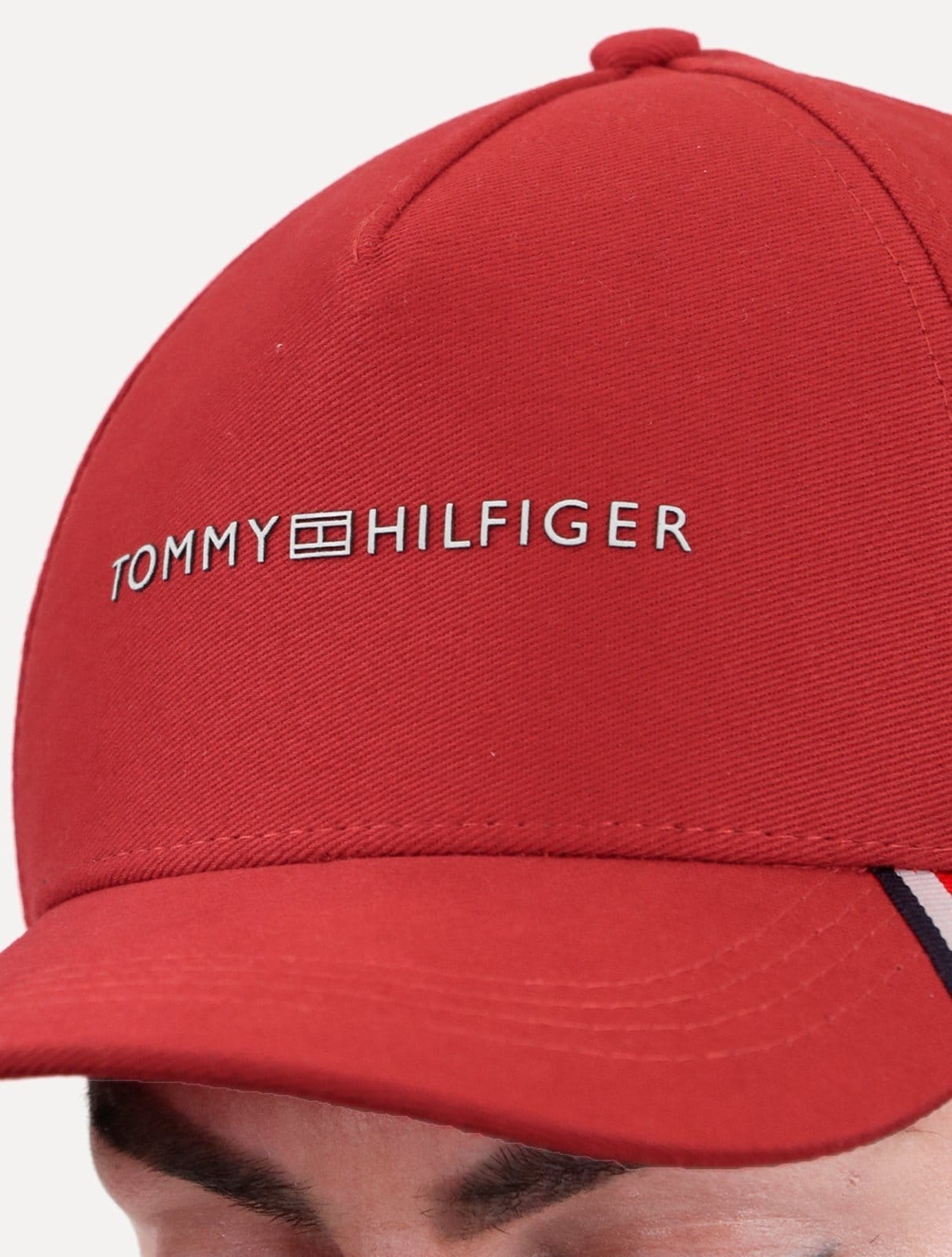 Boné Tommy Hilfiger Uptown Cap White Vermelho - 2