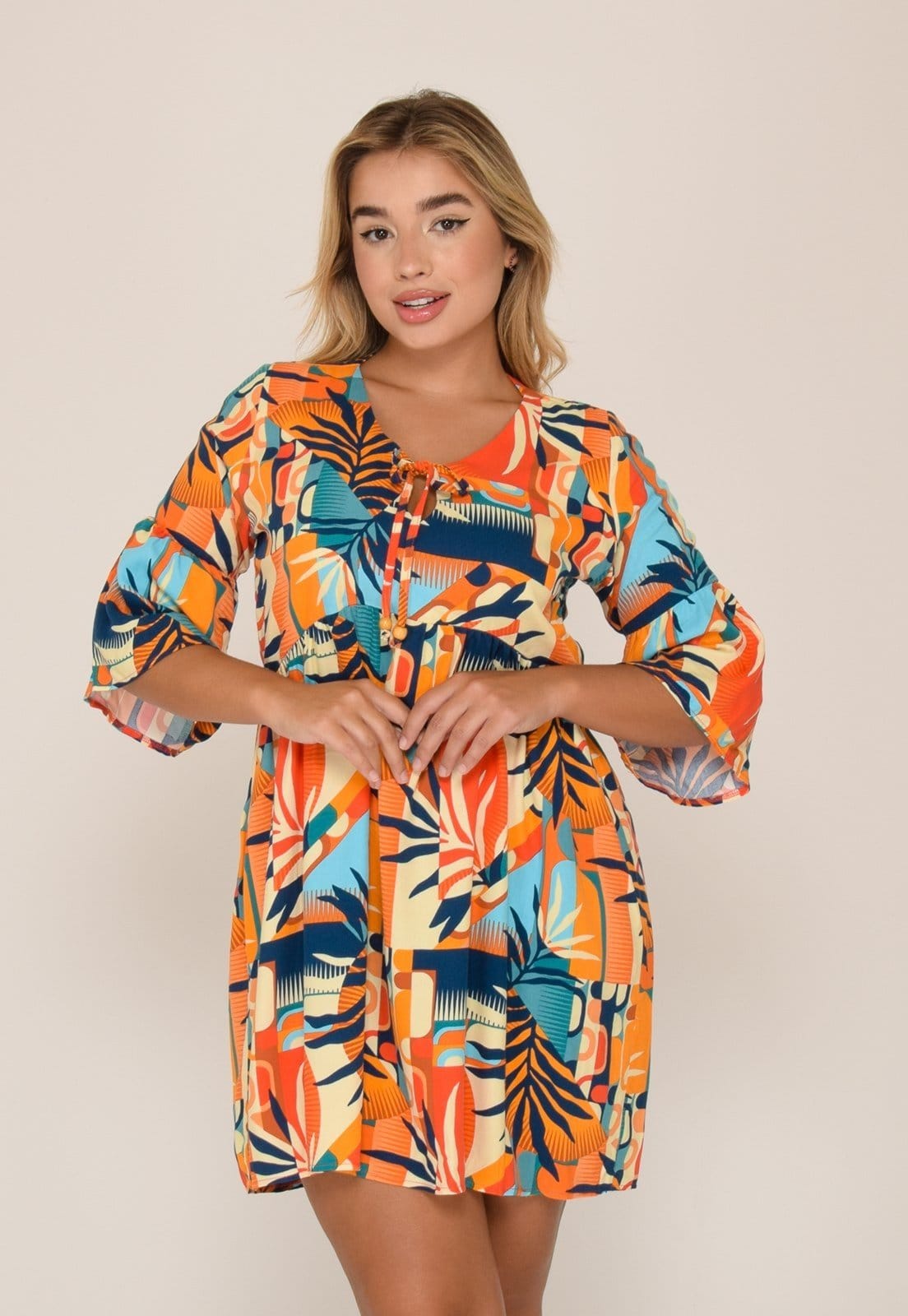 Vestido Curto Evasê em Viscose B’Bonnie Luna Estampa Colorido