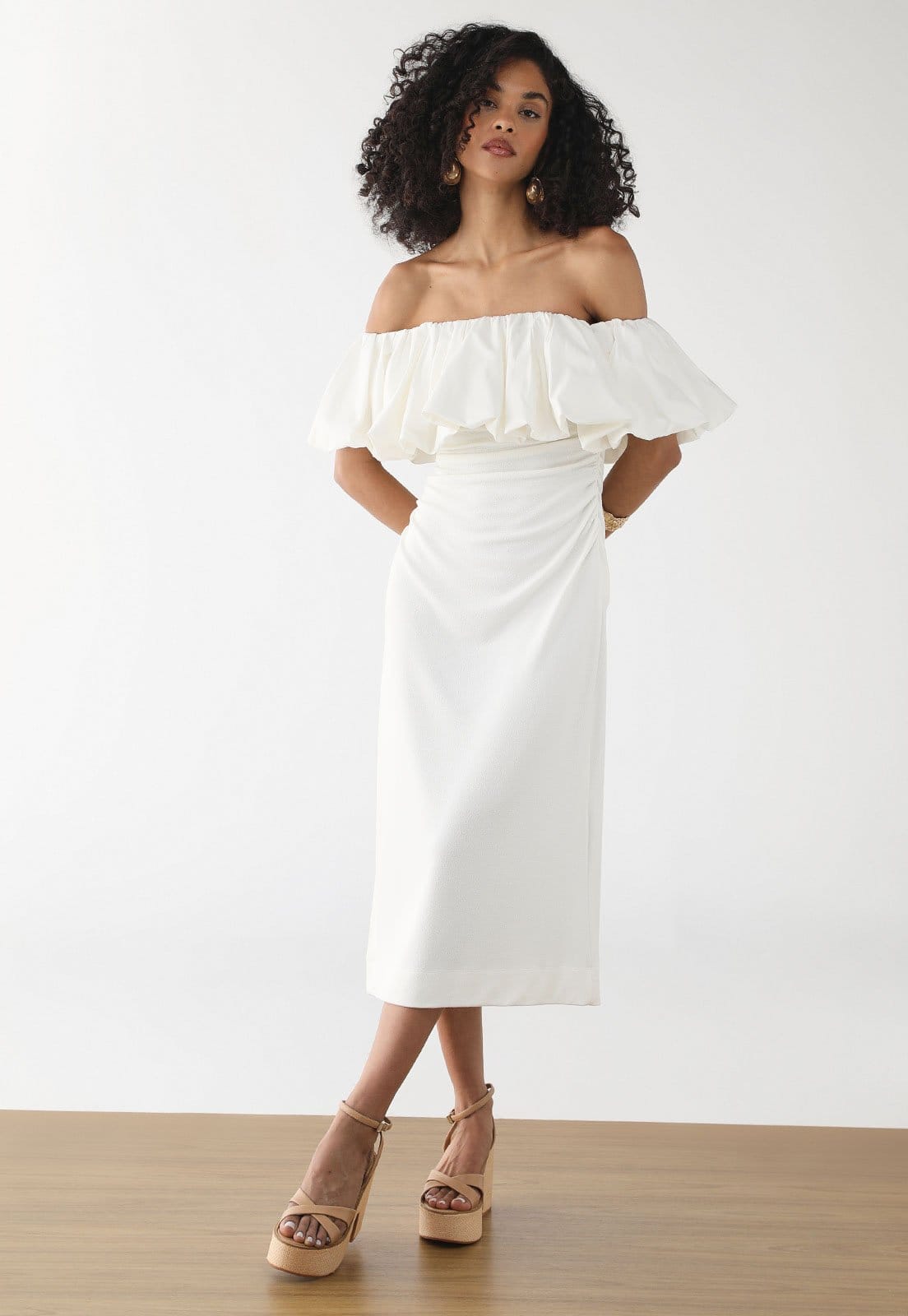 Vista principal Vestido Feminino FARM Ombro a Ombro Midi Off-White FARM off-white white