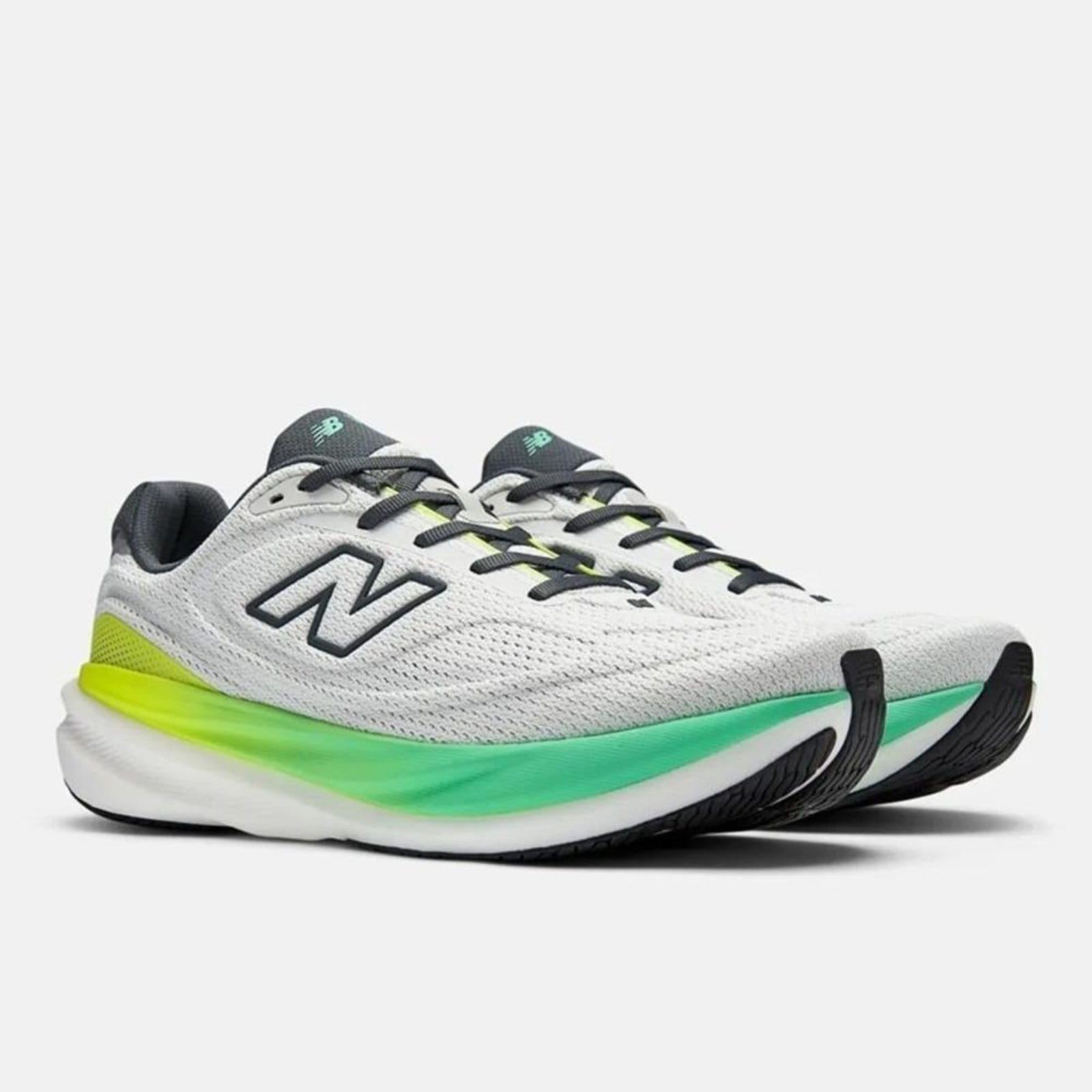 Vista 2 Tênis New Balance Masculino 1080 v15 1348269 Branco/Verde New Balance branco verde
