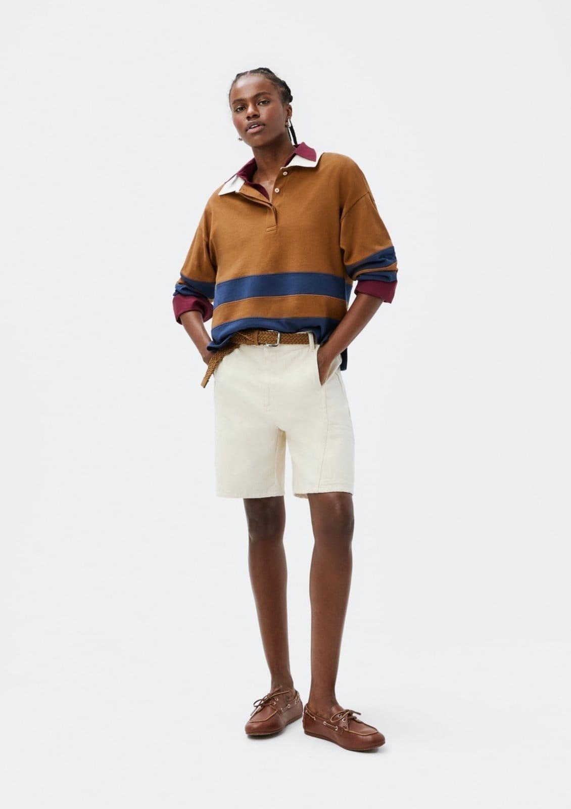 Bermuda Feminina Reta Em Sarja