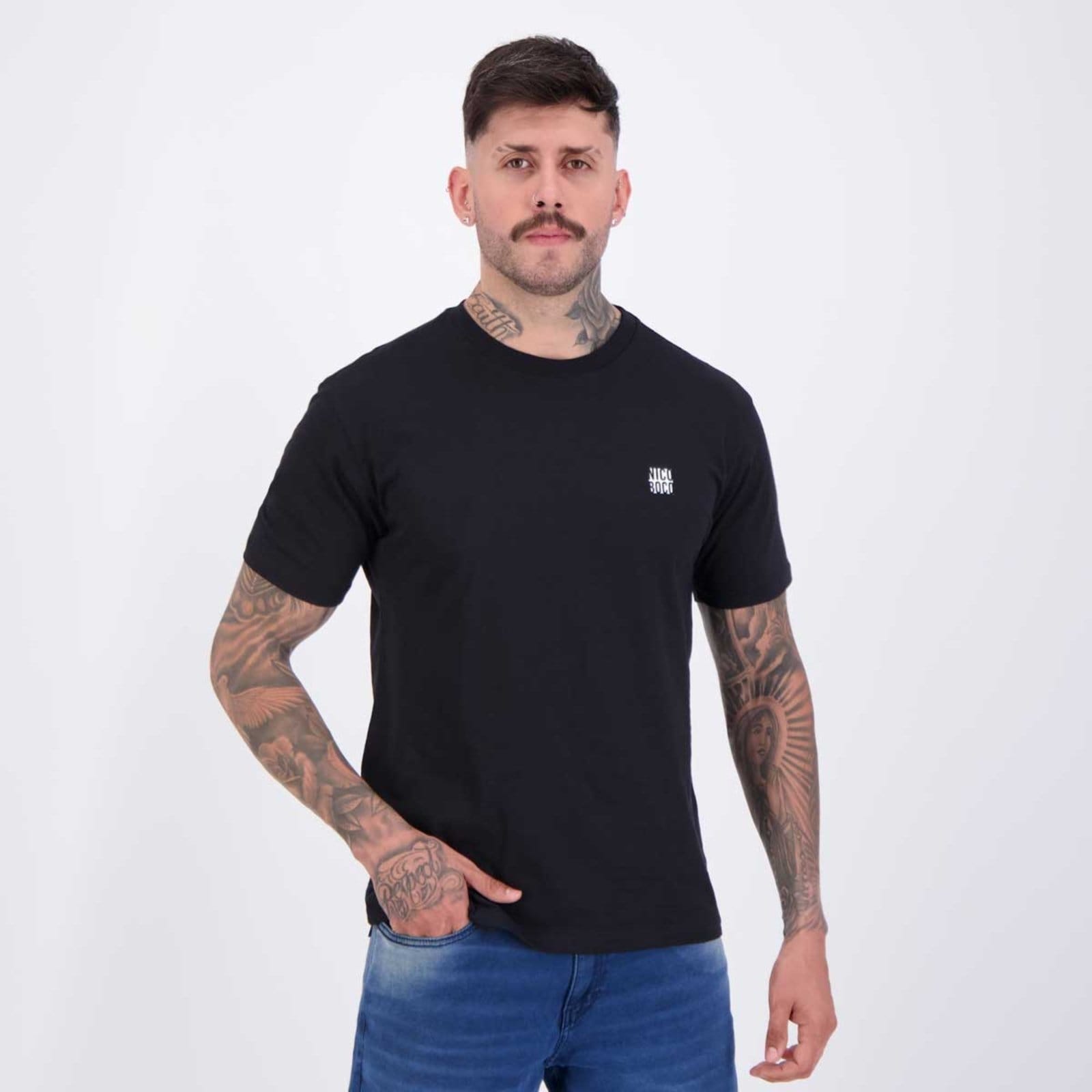 Vista 2 Camiseta Nicoboco Beth Preta Nicoboco preto