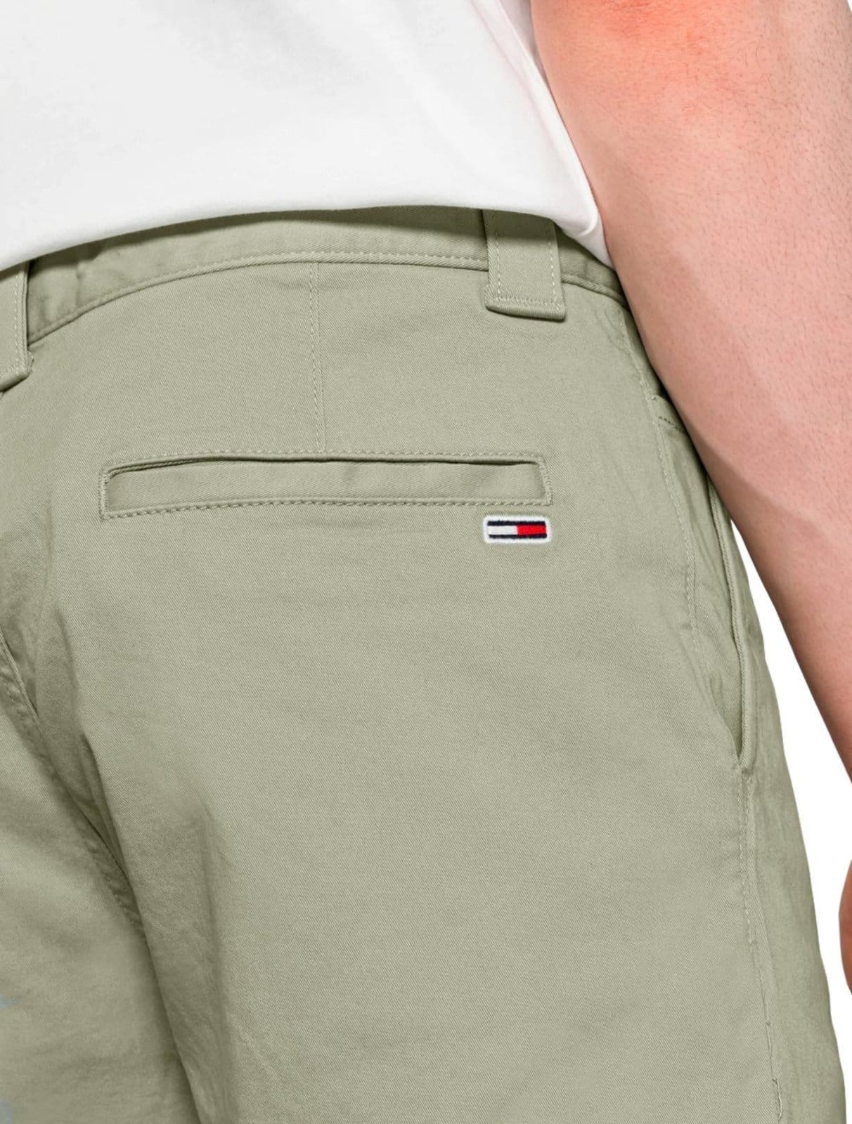 Vista 2 Bermuda Tommy Jeans Masculina Scanton Chino Sage Tommy Jeans cinza